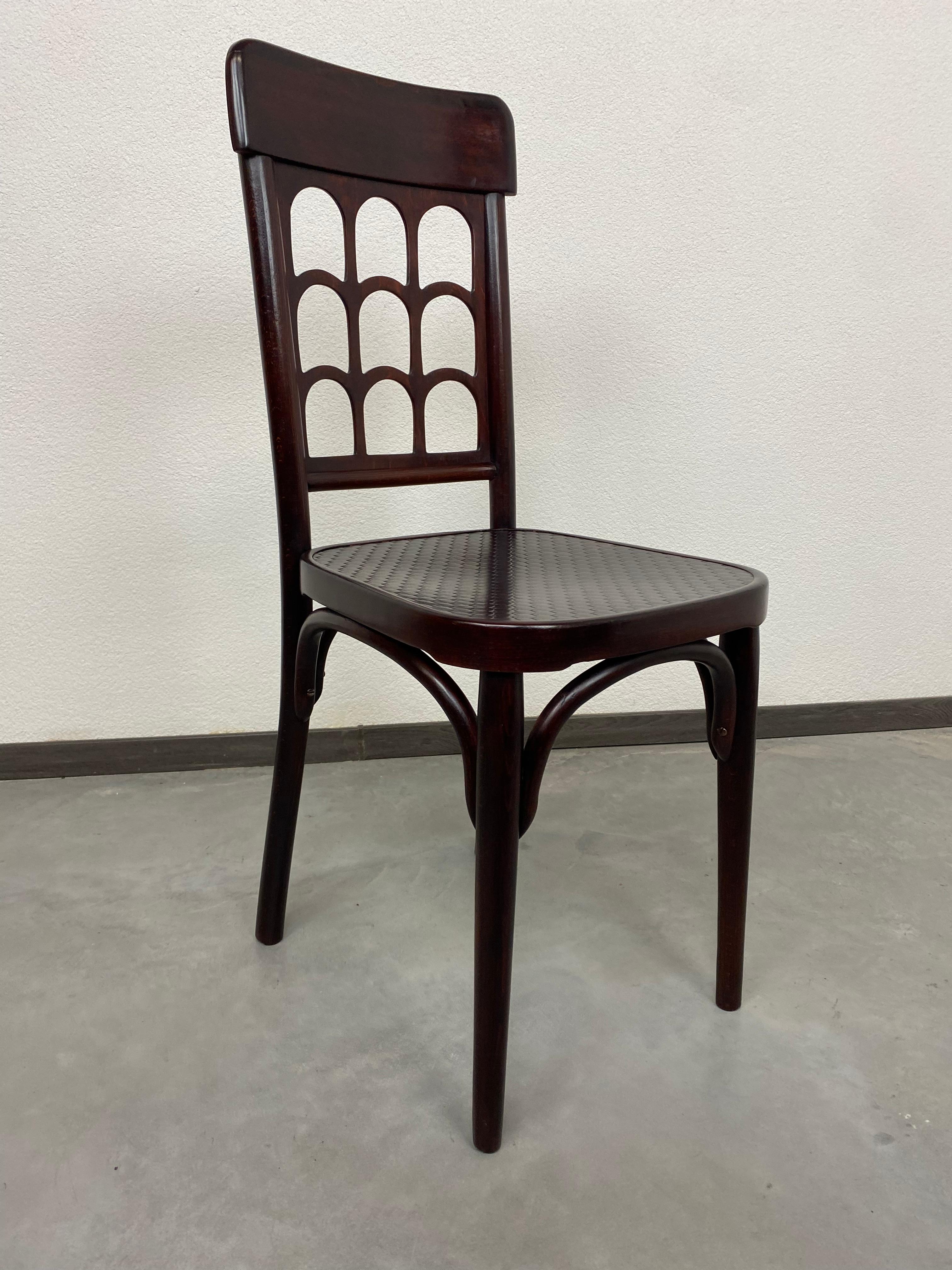 Josef Hoffmann Bienenstock-Esszimmerstühle (Österreichisch) im Angebot