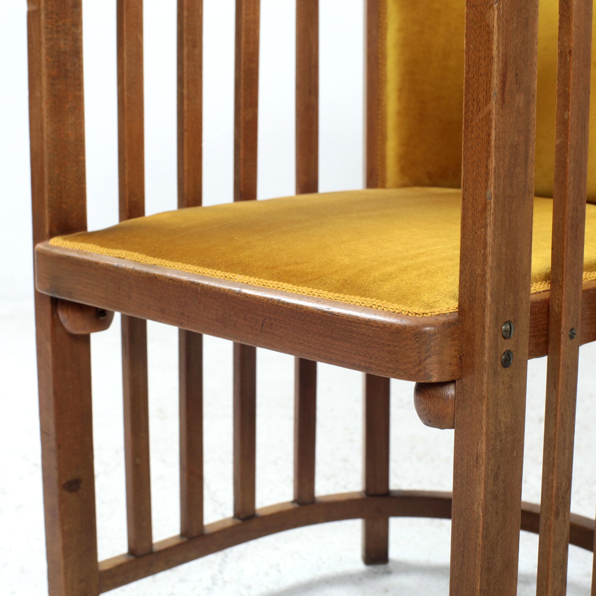 Josef Hoffmann Bentwood Armchair for Jacob and Josef Kohn, Vienna circa 1900 For Sale 4