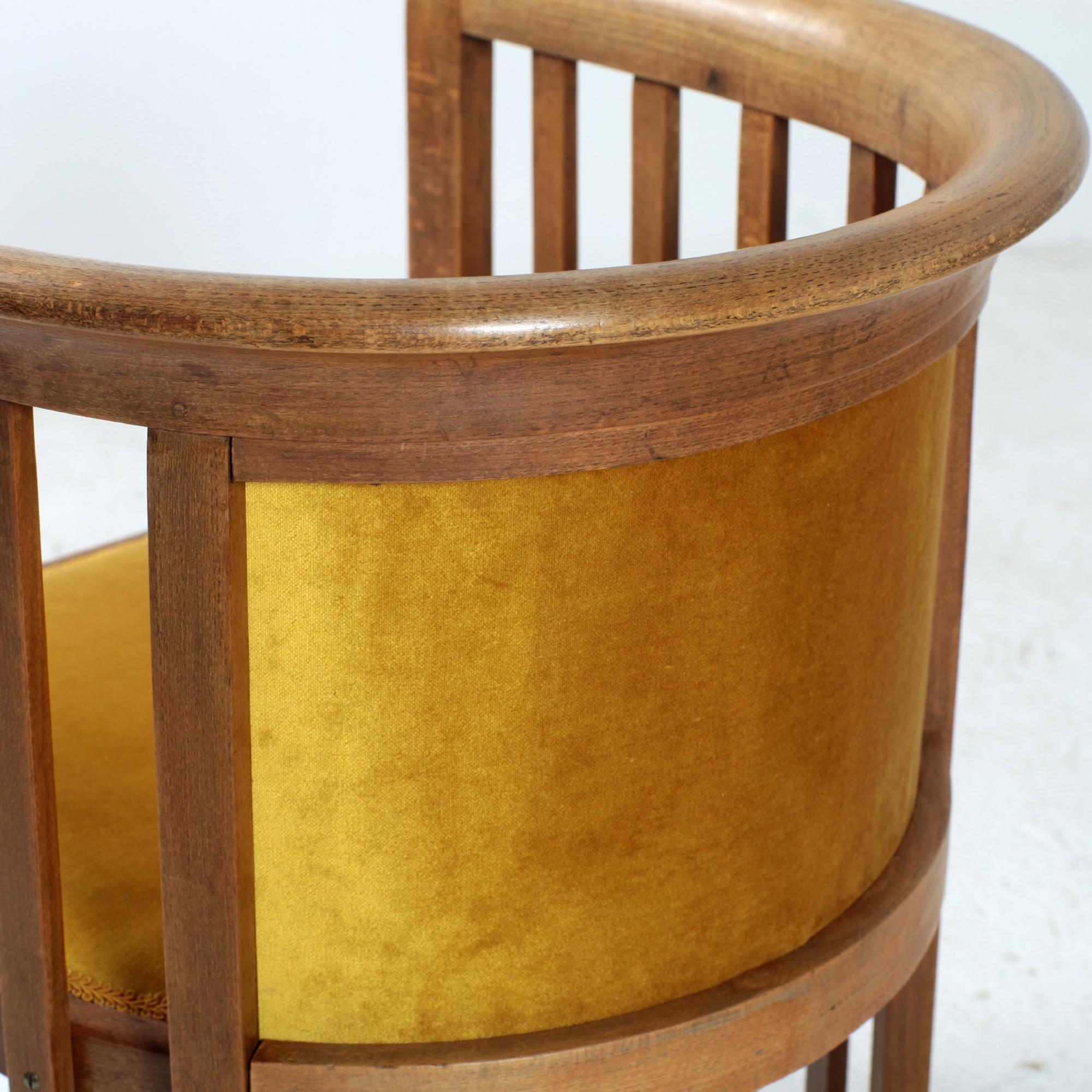 Josef Hoffmann Bentwood Armchair for Jacob and Josef Kohn, Vienna circa 1900 For Sale 2