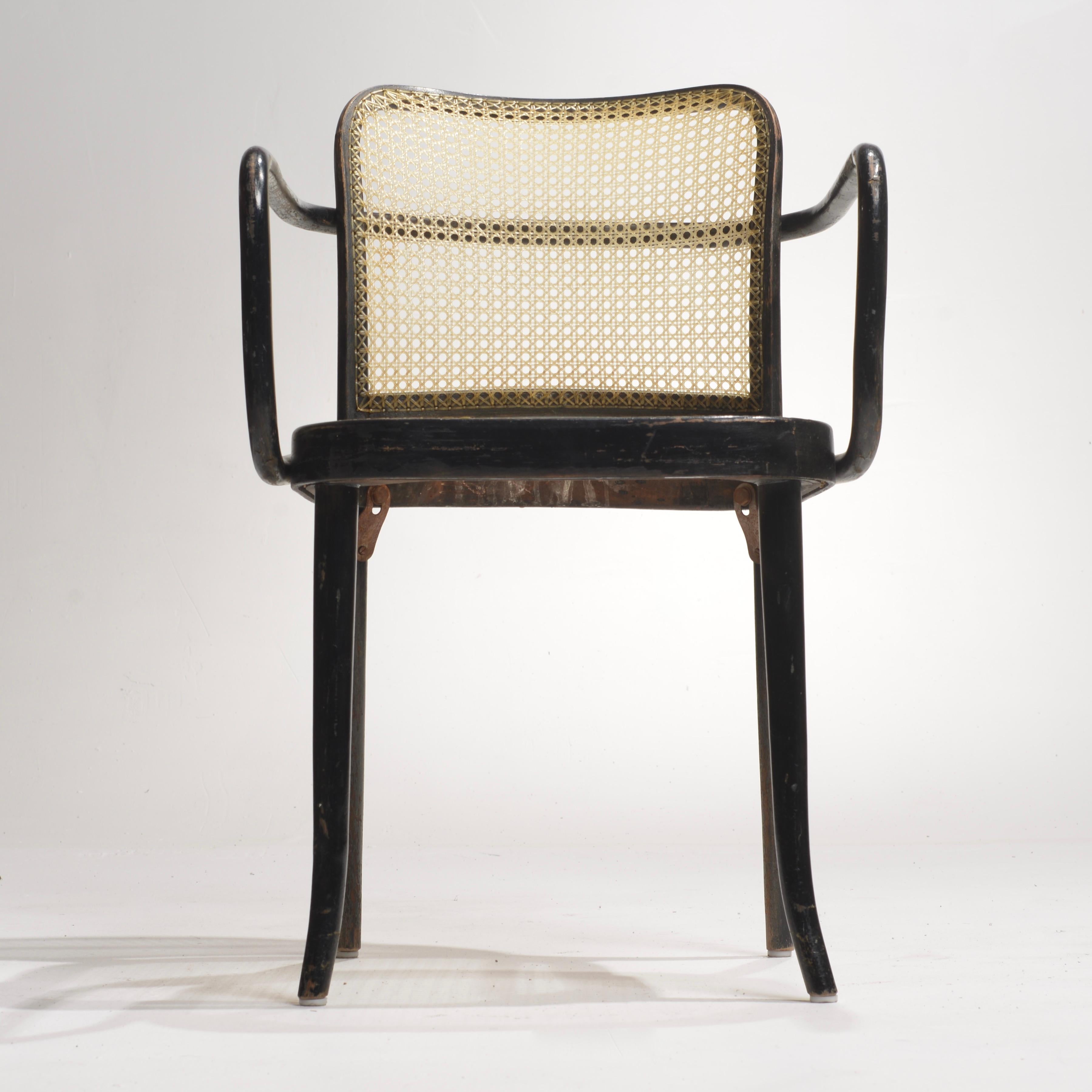 Josef Hoffmann Bentwood Beech Prague Model 811 Chairs in Black and Leather Weave For Sale 3