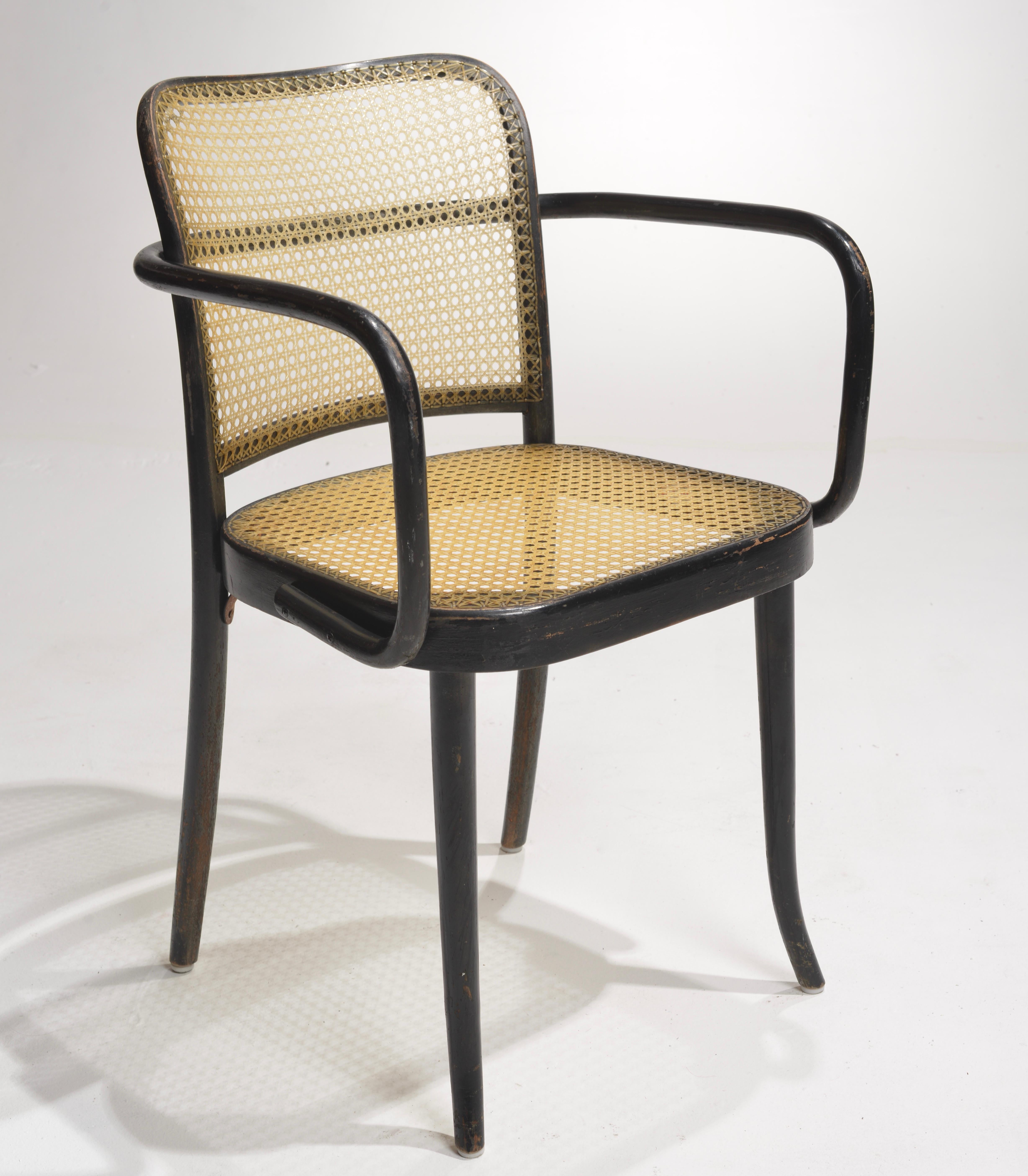Josef Hoffmann Bentwood Beech Prague Model 811 Chairs in Black and Leather Weave For Sale 4