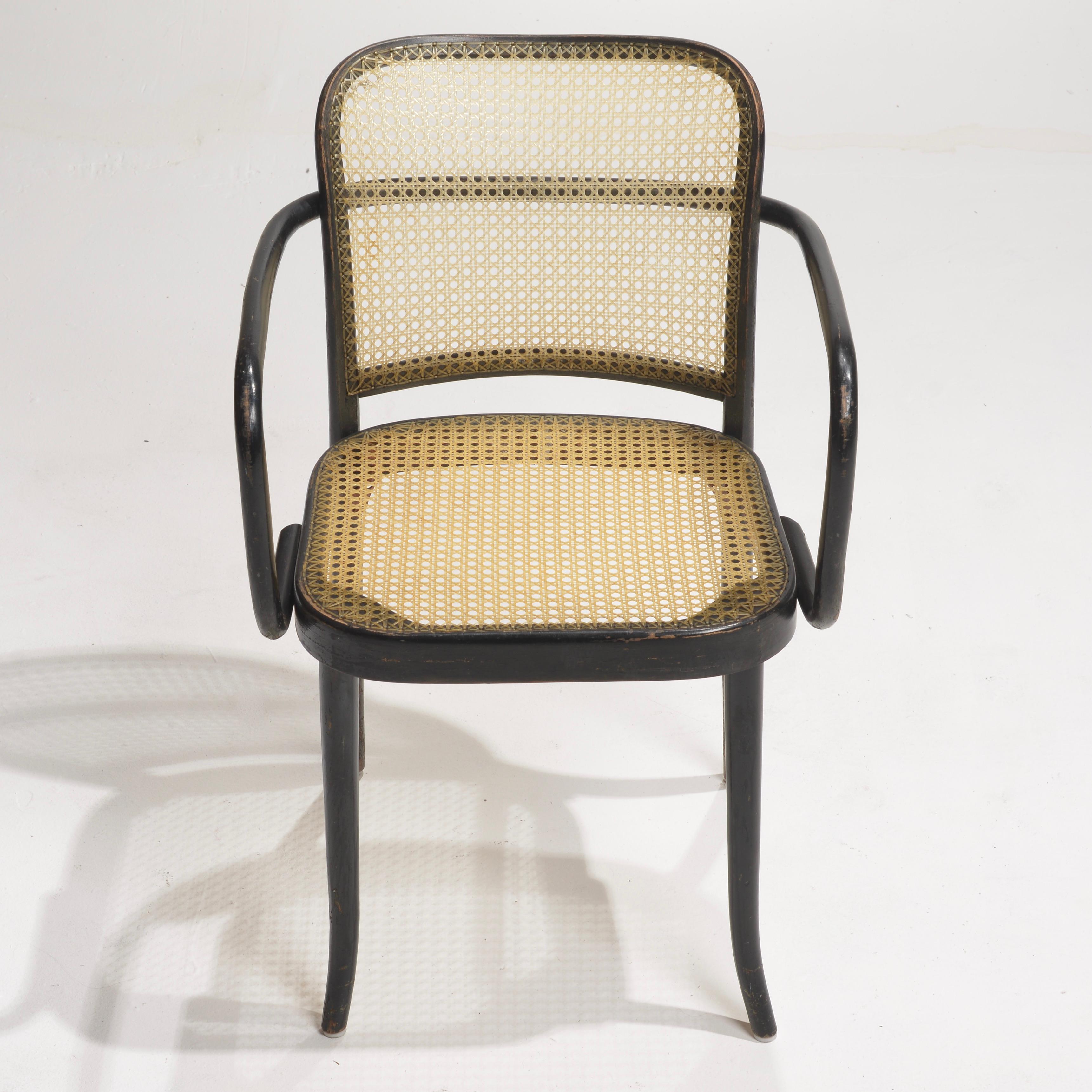 Josef Hoffmann Bentwood Beech Prague Model 811 Chairs in Black and Leather Weave For Sale 2