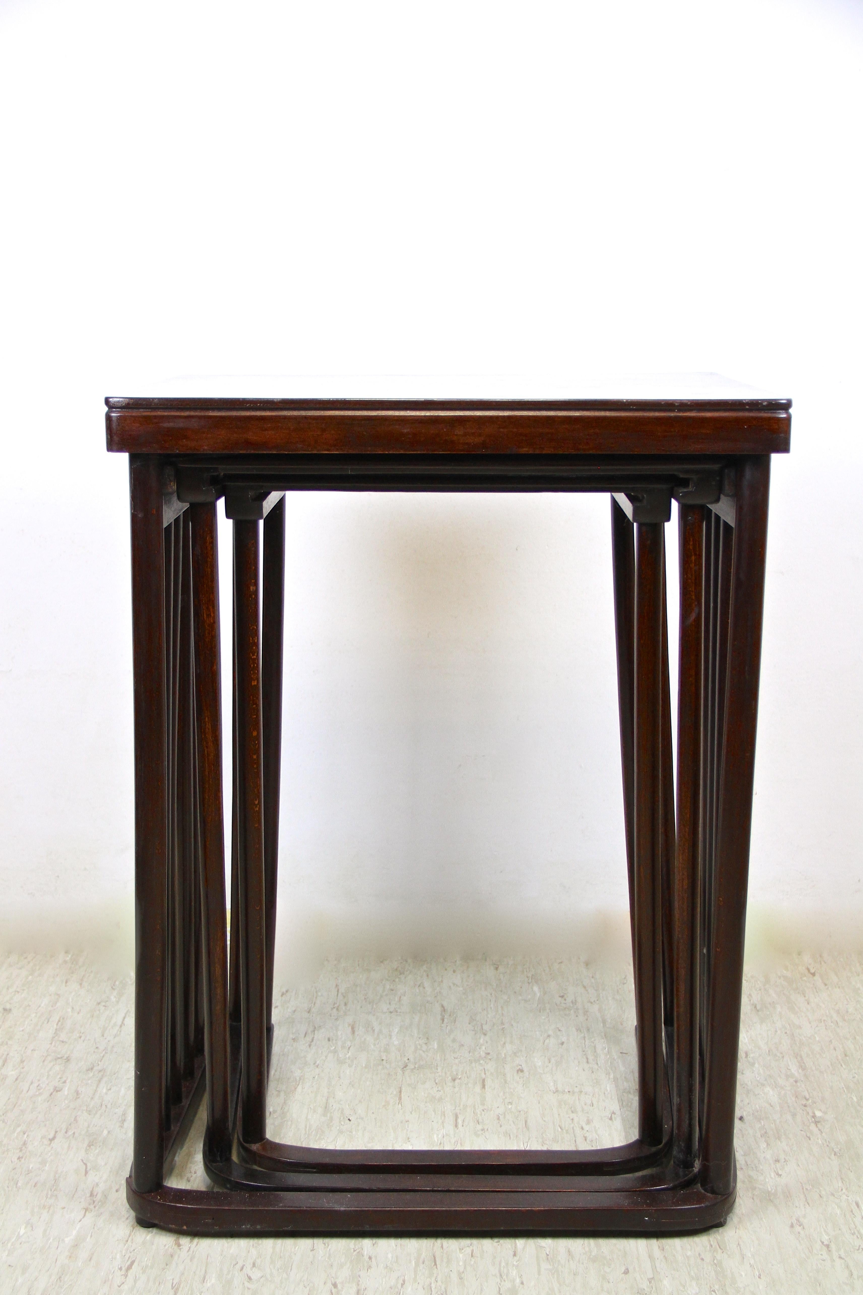 Josef Hoffmann Bentwood Nesting Table Mod. 986 by J & J Kohn, Austria, 1905 4