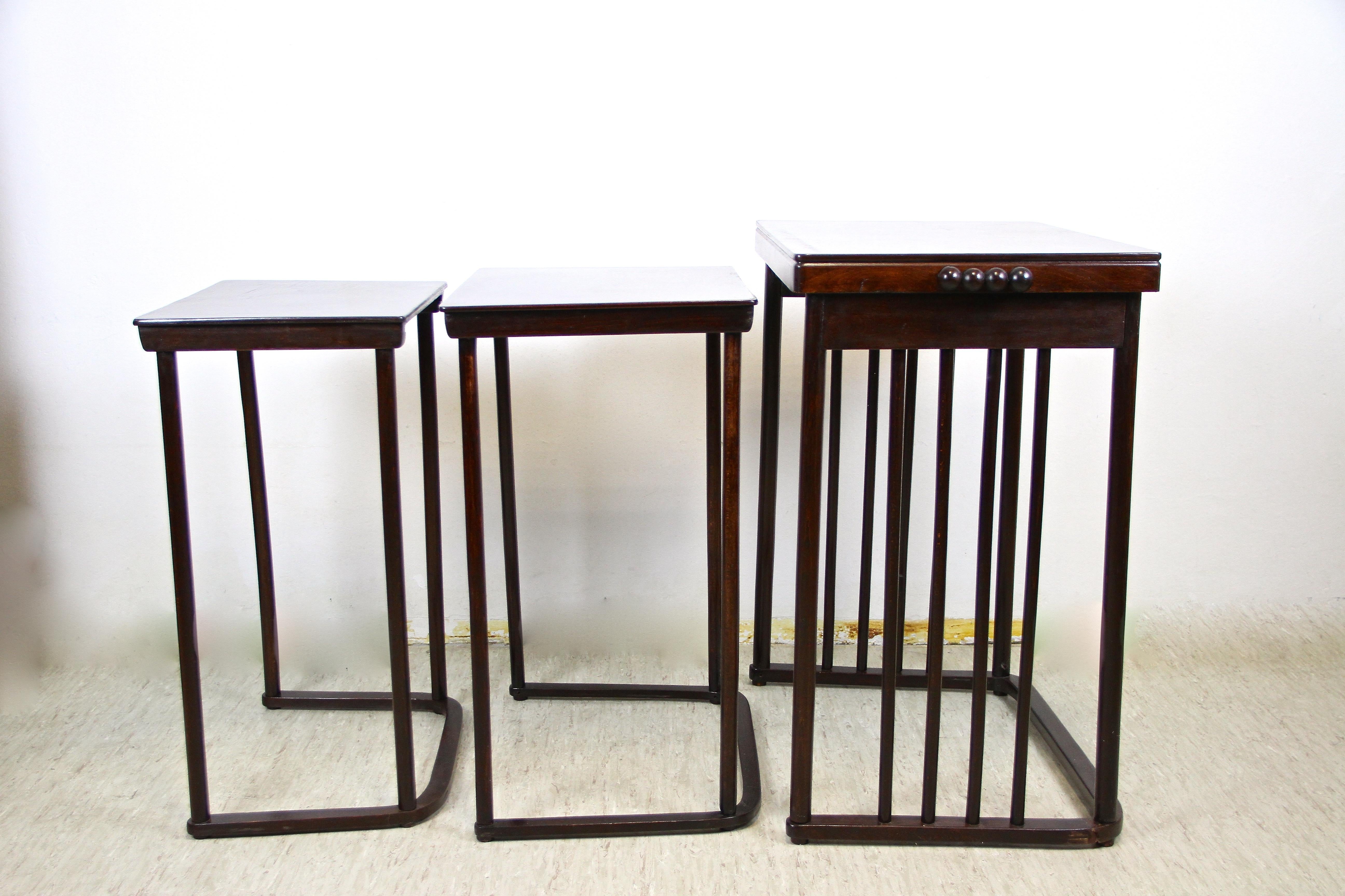 Josef Hoffmann Bentwood Nesting Table Mod. 986 by J & J Kohn, Austria, 1905 5