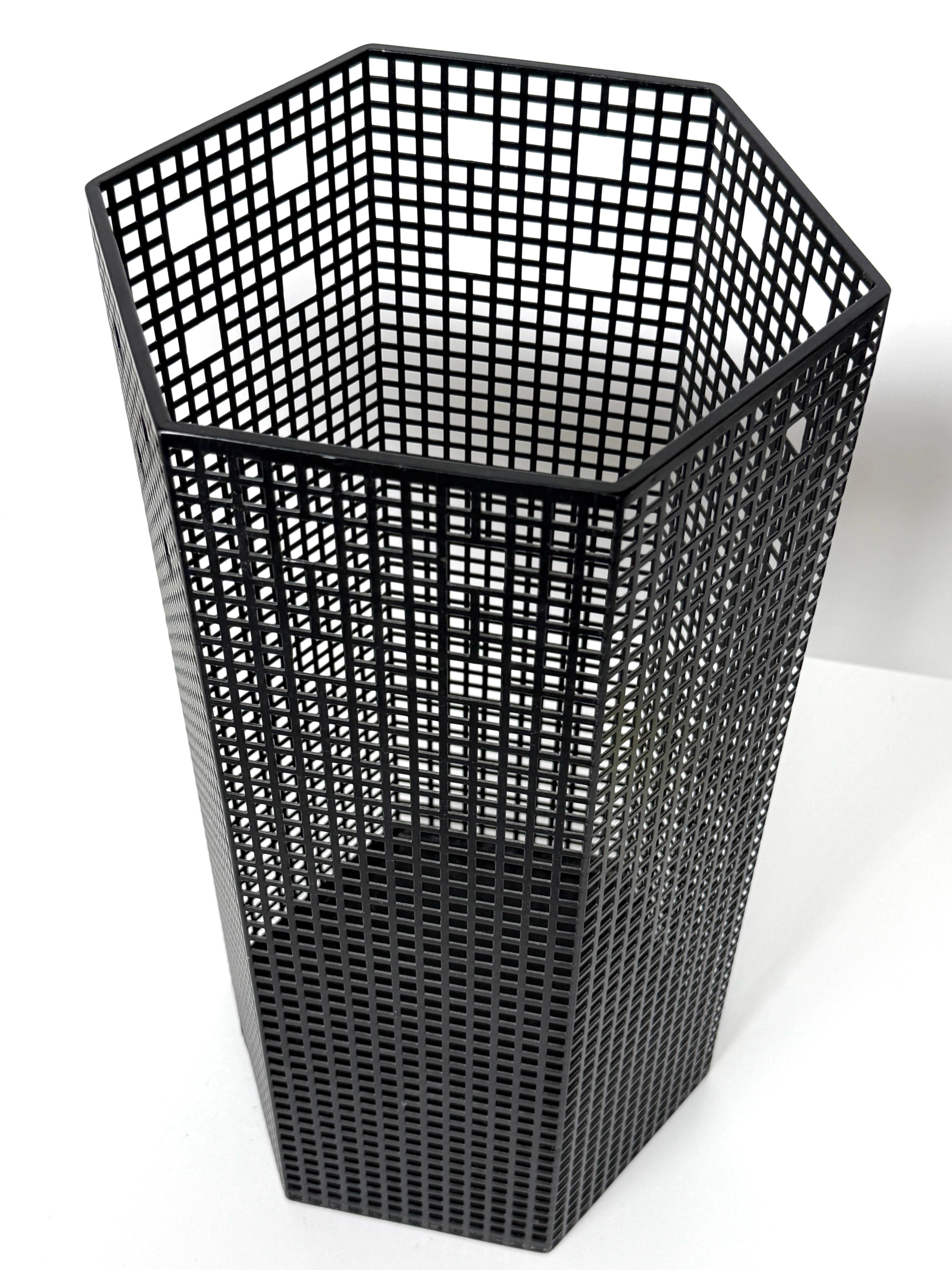 Vienna Secession Josef Hoffmann Black Gitterwerk Waste Basket or Umbrella Stand for Bieffeplast For Sale