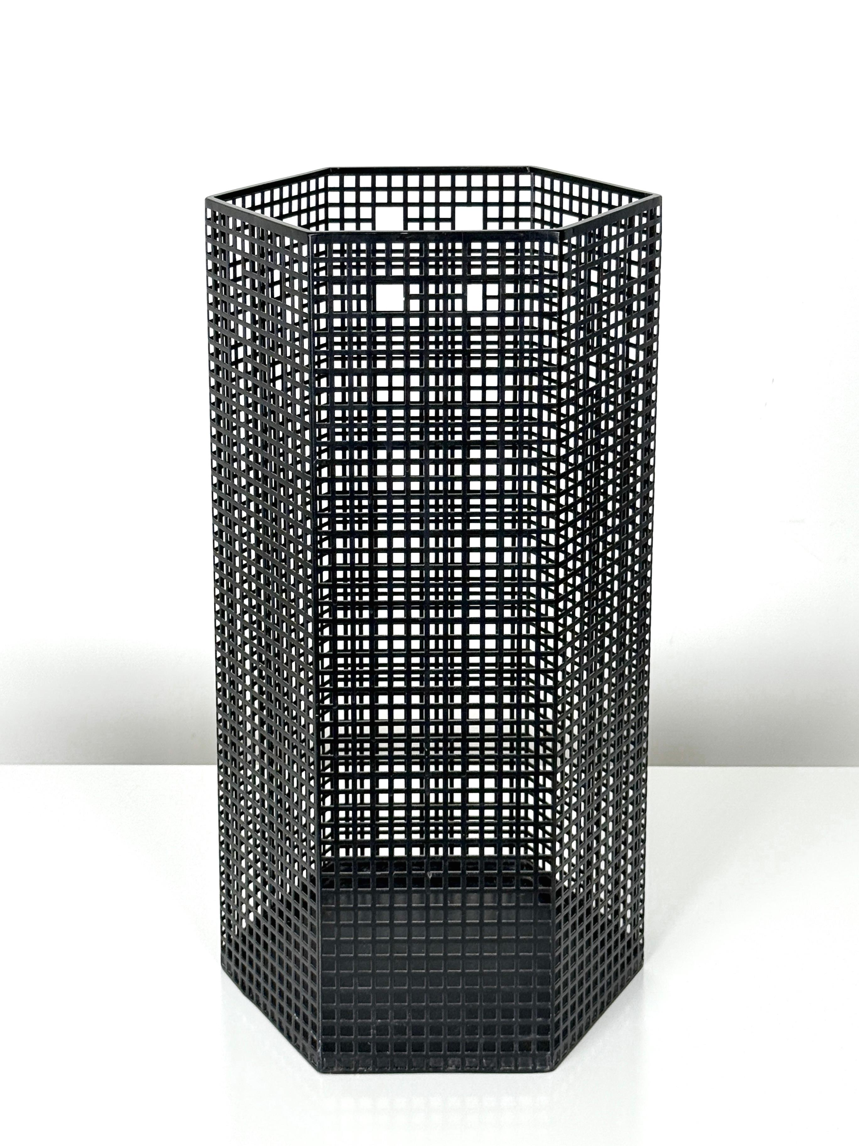 Josef Hoffmann Black Gitterwerk Waste Basket or Umbrella Stand for Bieffeplast In Good Condition For Sale In Troy, MI