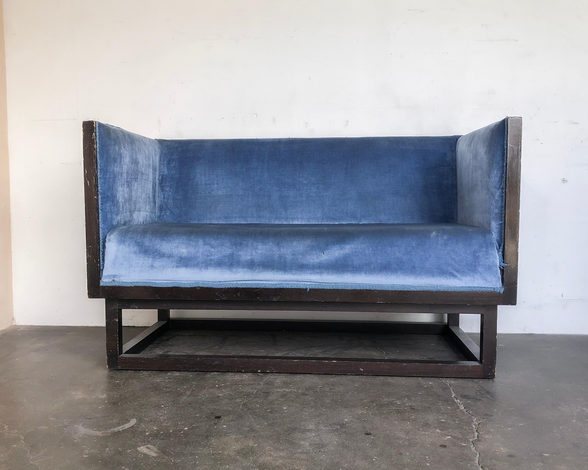 Josef Hoffmann Cabinet Sofa Loveseat by Wittmann 1903 In Distressed Condition For Sale In Hawthorne, CA