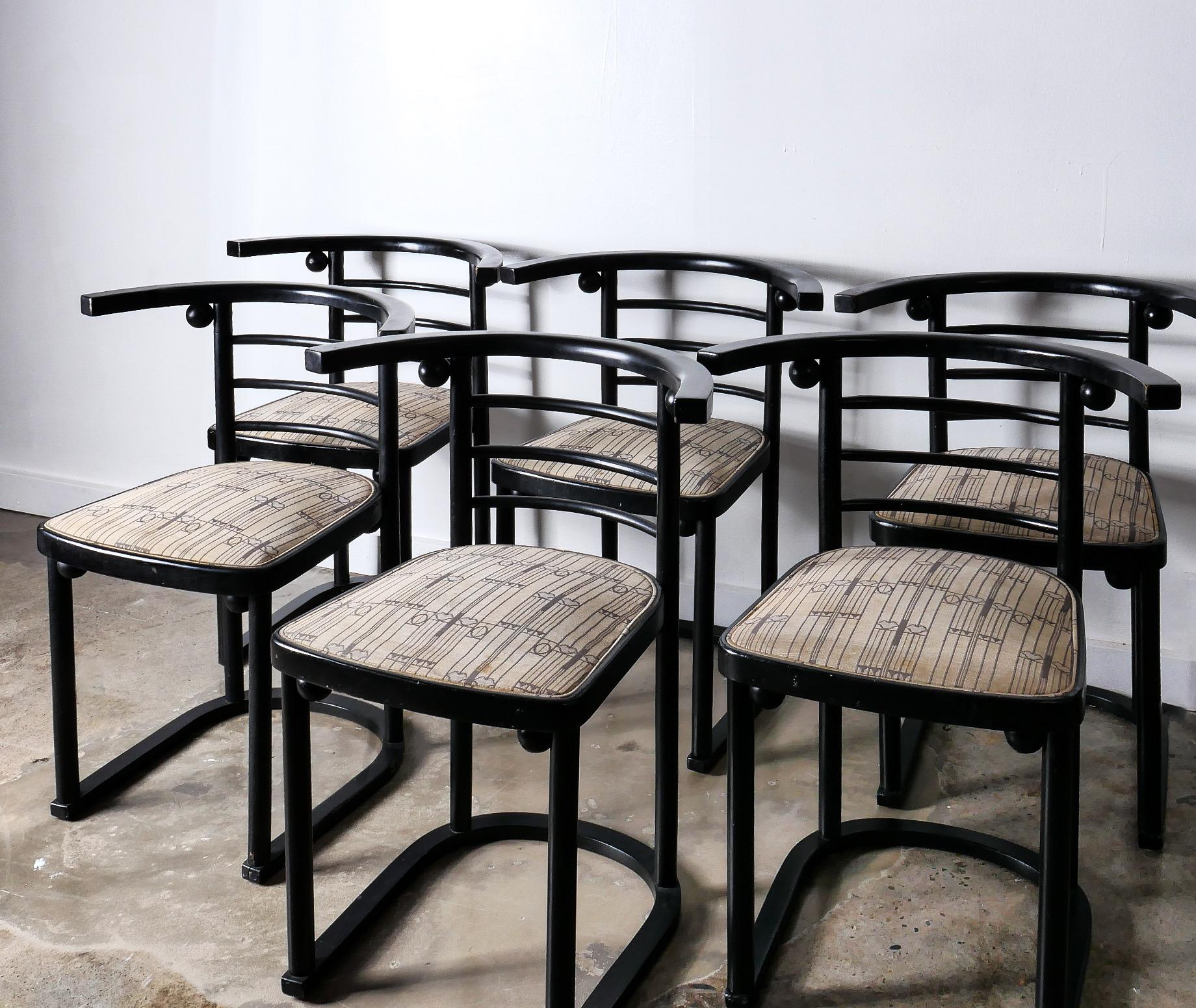 Josef Hoffmann Fledermaus Stühle, ein Satz von sechs Thonet (Österreichisch) im Angebot