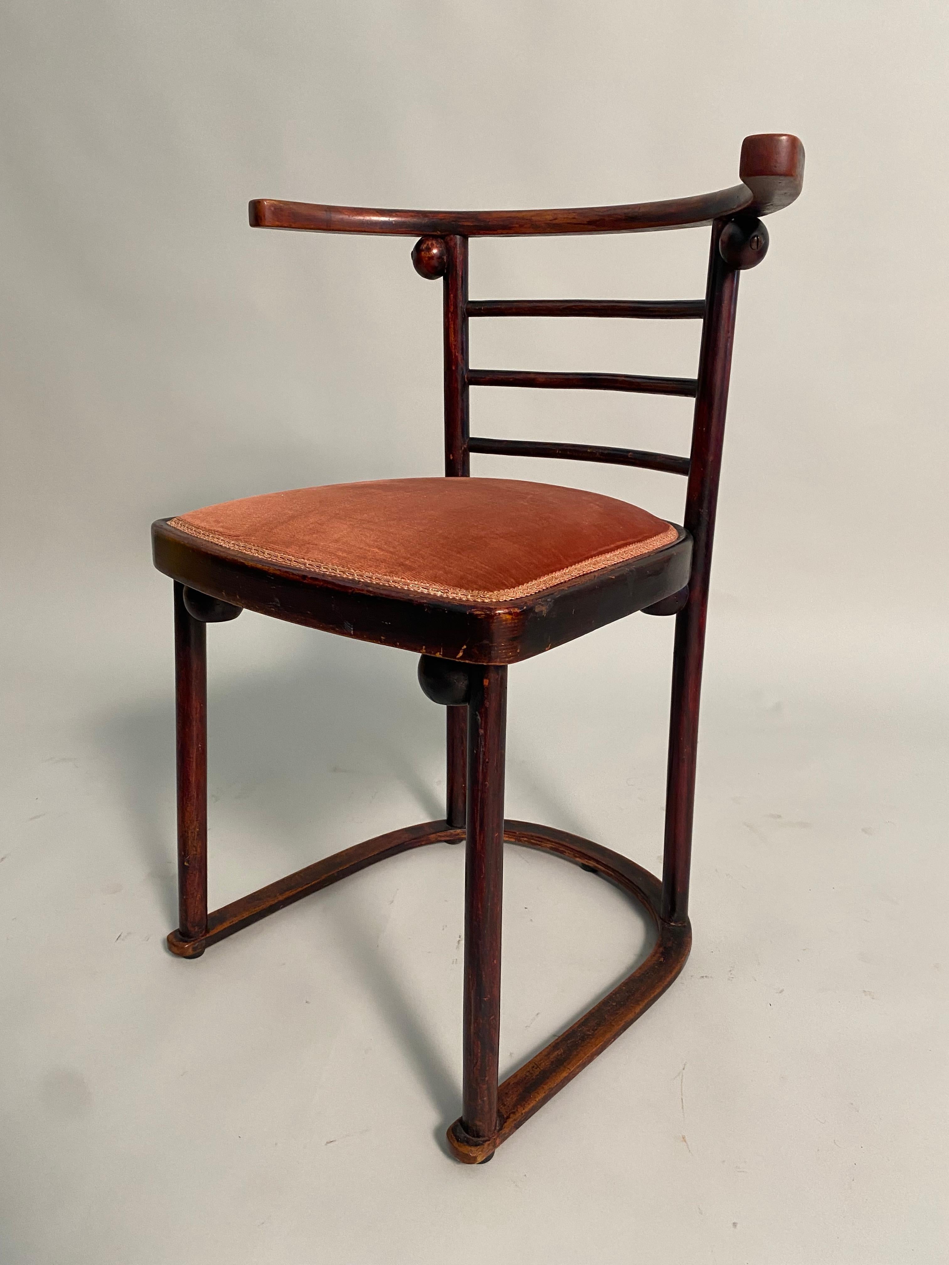 Early 20th Century Josef Hoffmann, Fledermaus Chairs for J.J. Kohn, Austria, 1905
