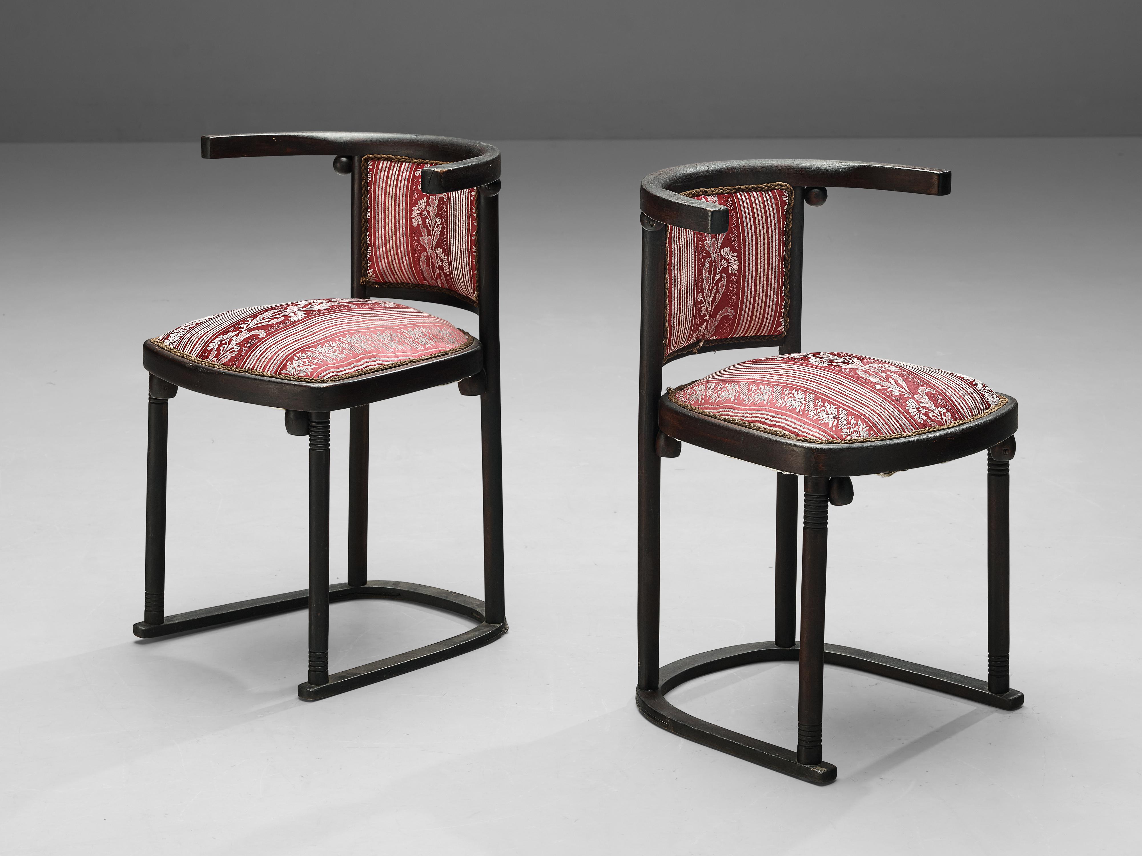 Josef Hoffmann, ‘Fledermaus’ dining chairs, beech, fabric, Austria, design 1907

This pair of dining chairs is specially designed by Josef Hoffmann (1870-1956) for the Cabaret Fledermaus in Vienna in 1907. This building was understood as a place