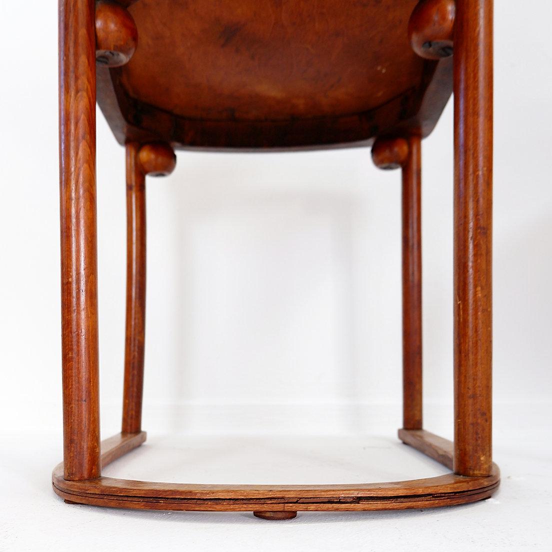 Josef Hoffmann for Jacob et Josef Kohn Art nouveau seating set 4+2 8