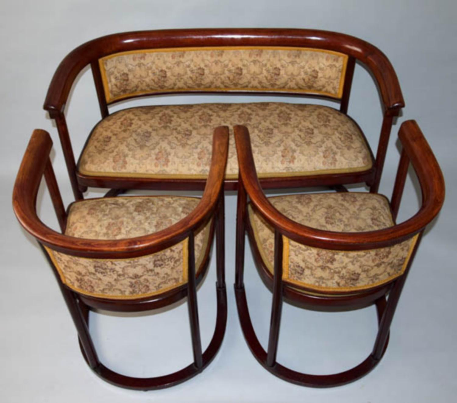 - Good original condition
- Good fabric upholstery (not original from factory, probably reupholstered some time ago) included springs
- No need any restoration
- All pieces stamped by Thonet
- Originally designed for Fledermaus cabaret in