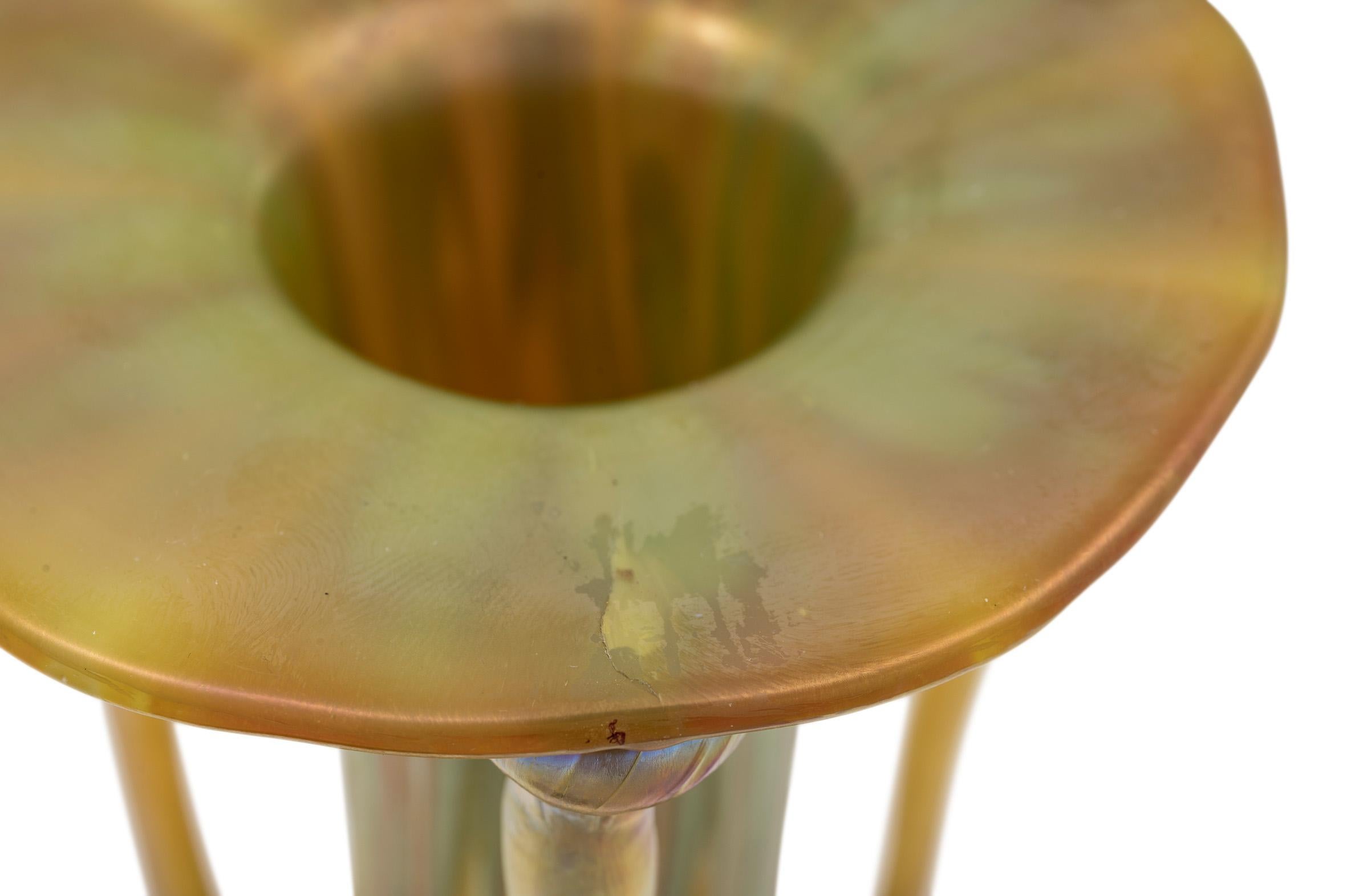 Josef Hoffmann Franz Hofstoetter Jarrón de cristal Loetz, hacia 1900 en venta 1