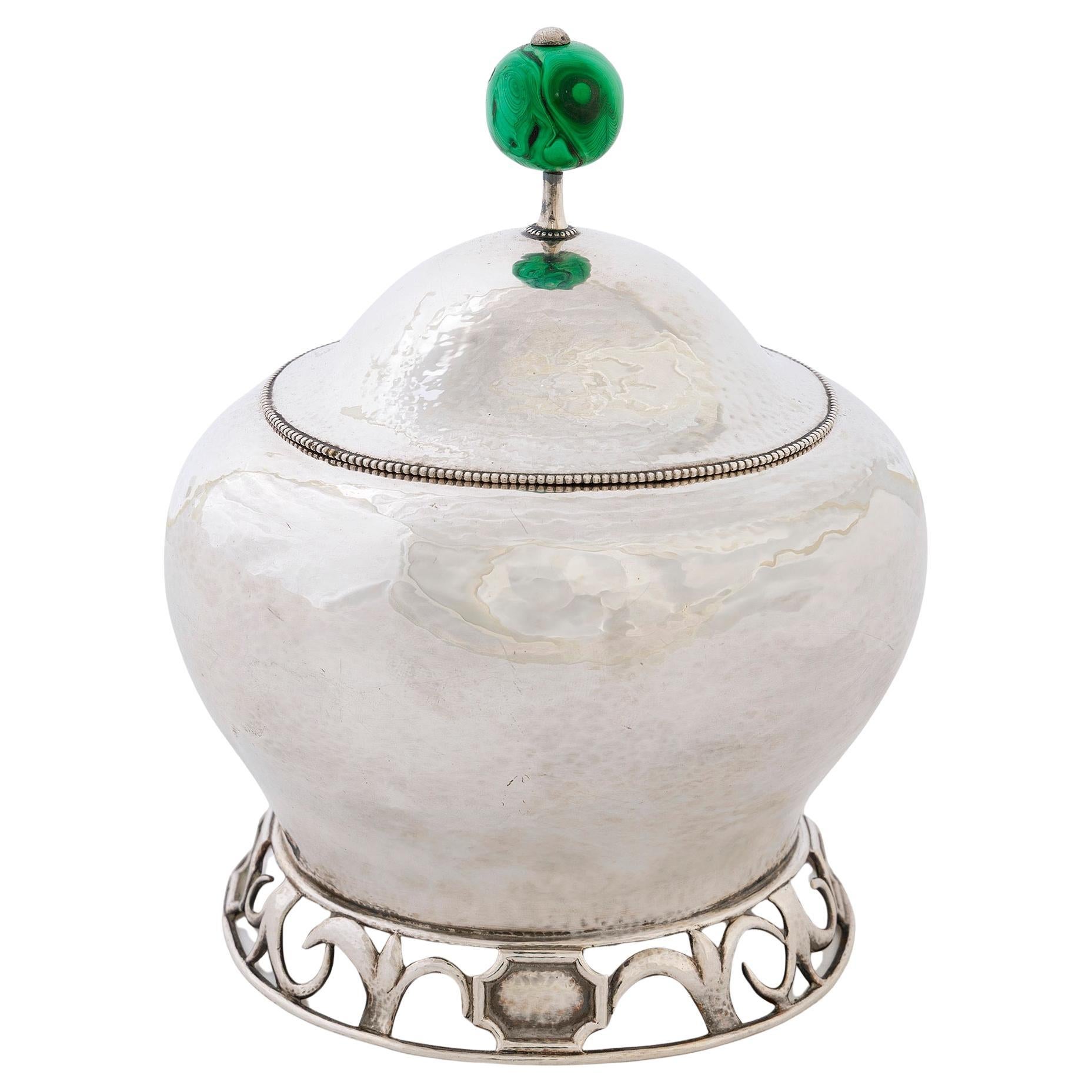Ciotola rivestita in argento martellato Josef Hoffmann in vendita