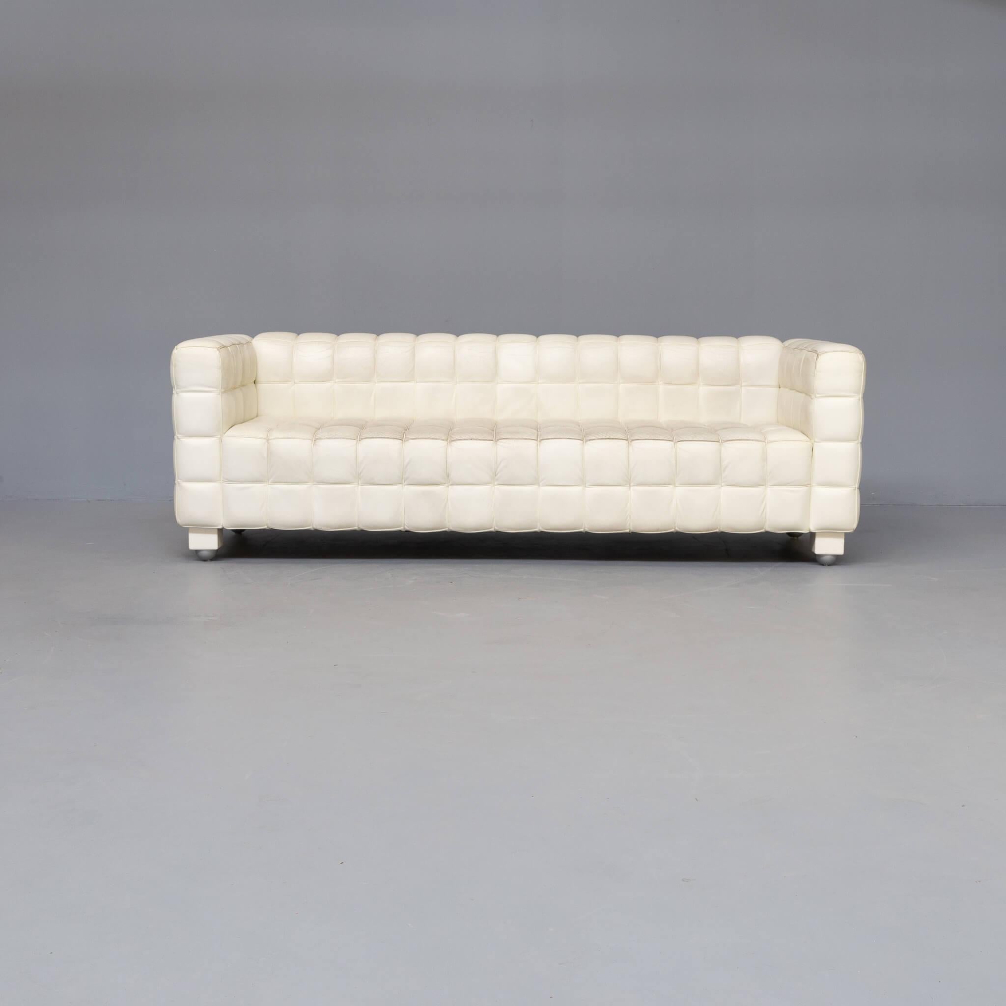 Josef Hoffmann designed the ‘Kubus’ fauteuil first in 1910 completed with a sofa. The sofa can be two seat or three seat. A classic example of Hoffmann’s strict geometrical lines and the quadratic theme in his work is the Kubus, which we offer you