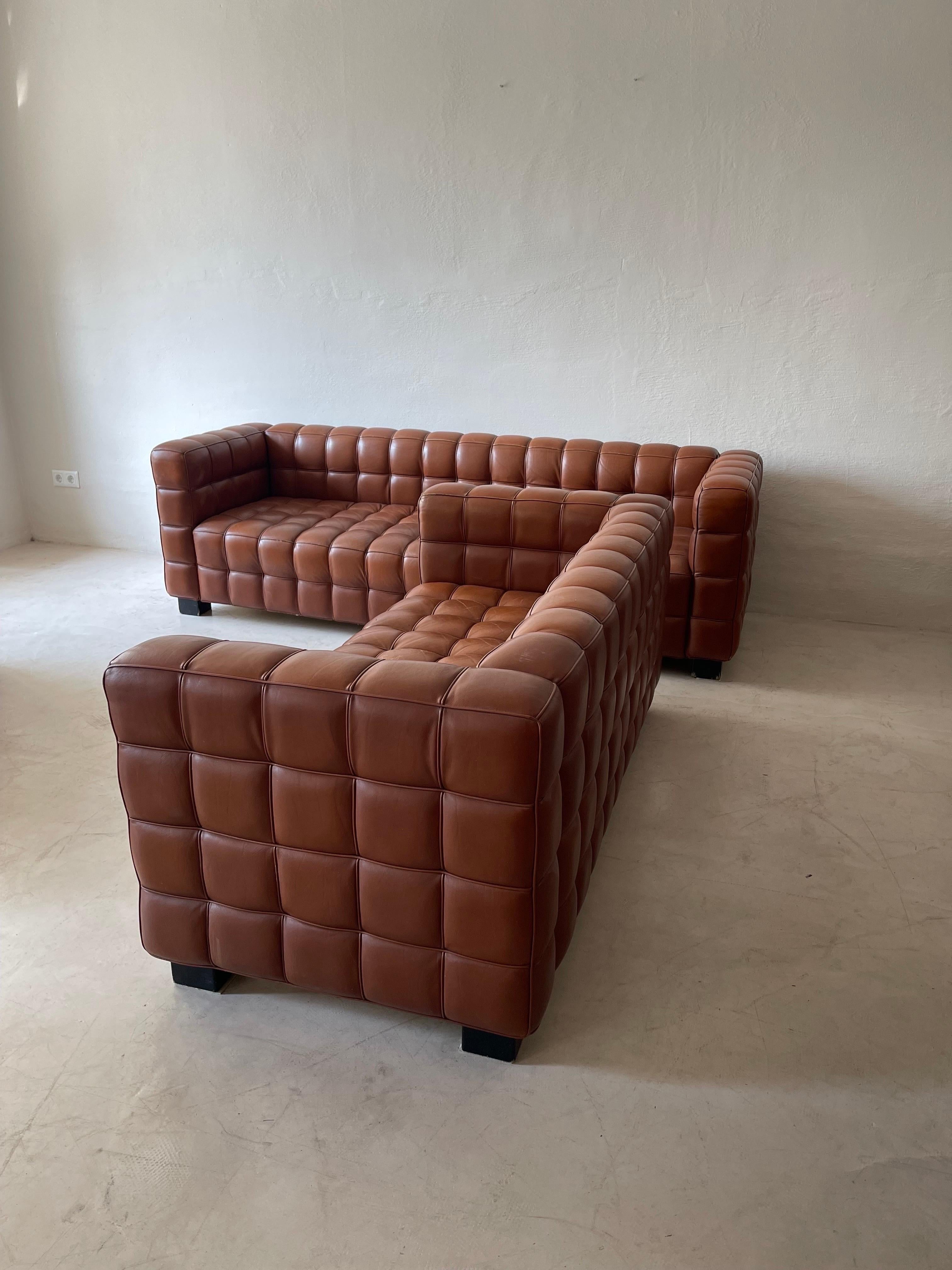 Josef Hoffmann Kubus Sofa in patinated Original Leather by Wittmann, Set of Two  For Sale 1
