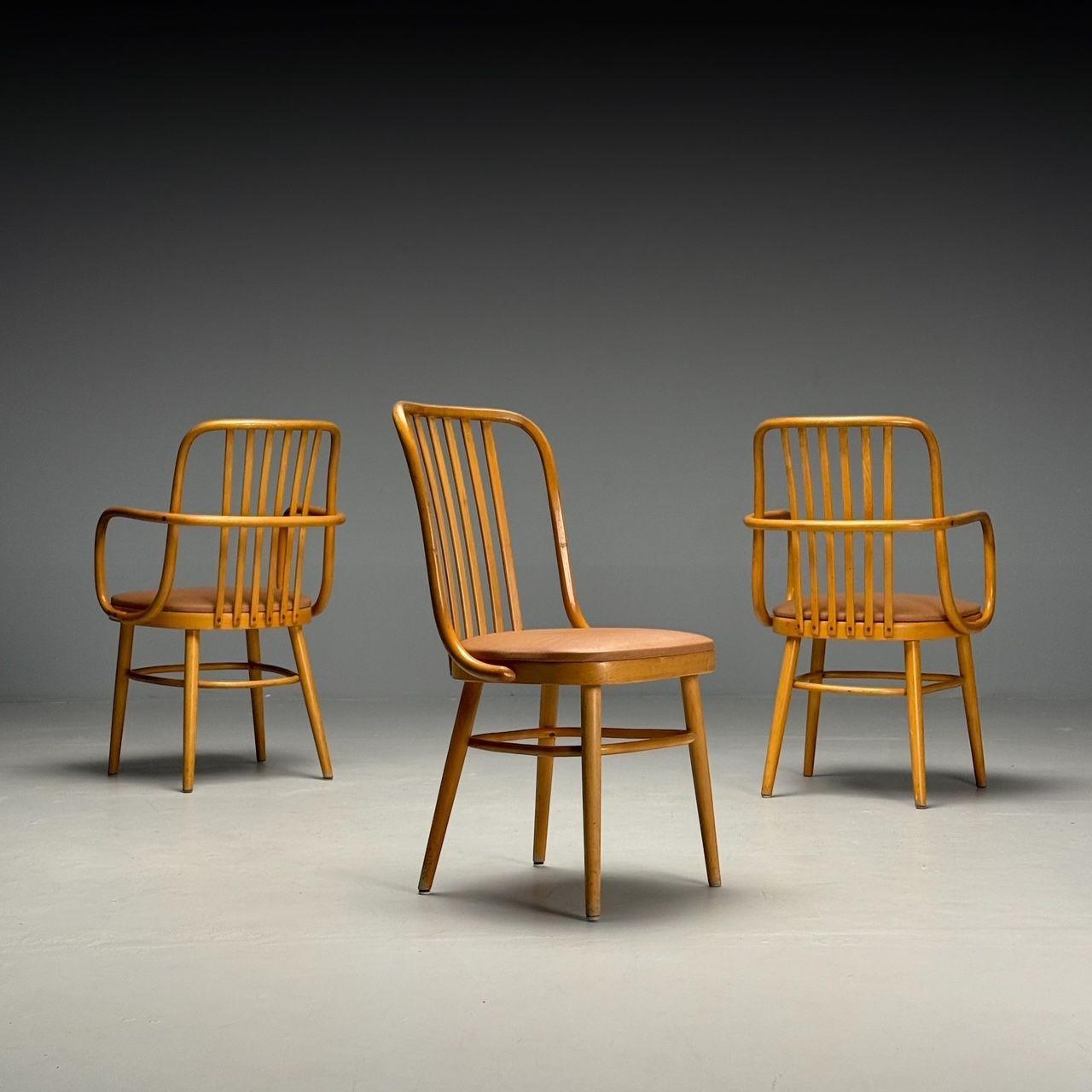 Josef Hoffmann, Ligna, Mid-Century Modern, Bistro Chairs, Czech Republic, 1970s In Good Condition For Sale In Manhasset, NY