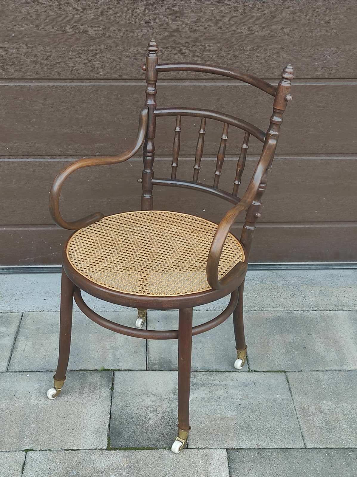 Sedia da ufficio Josef Hoffmann con rotelle in porcellana per Fischel 19010