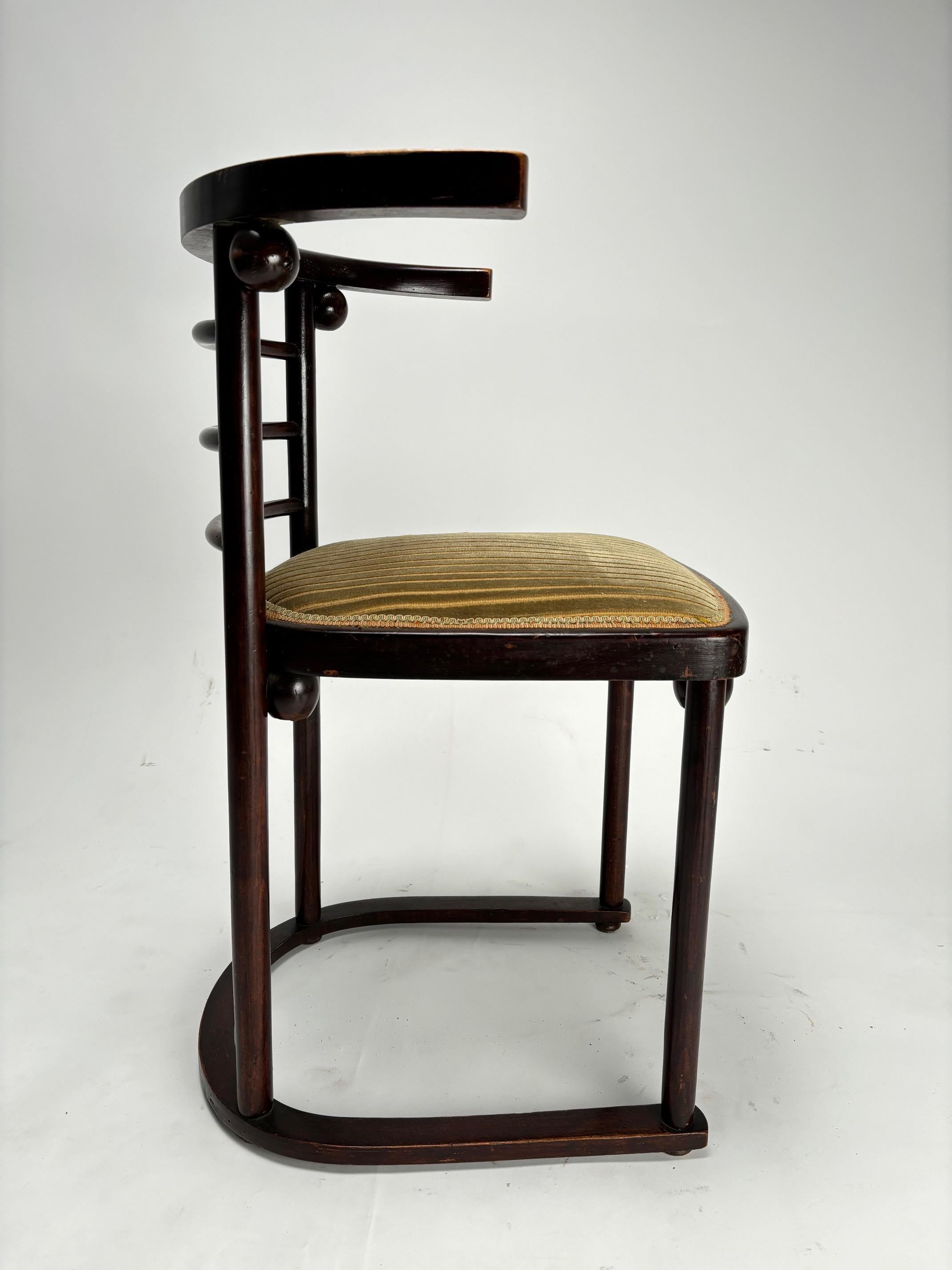 Josef Hoffmann, ensemble de 4 chaises Fledermaus pour J.J. Kohn, Autriche, 1905 2
