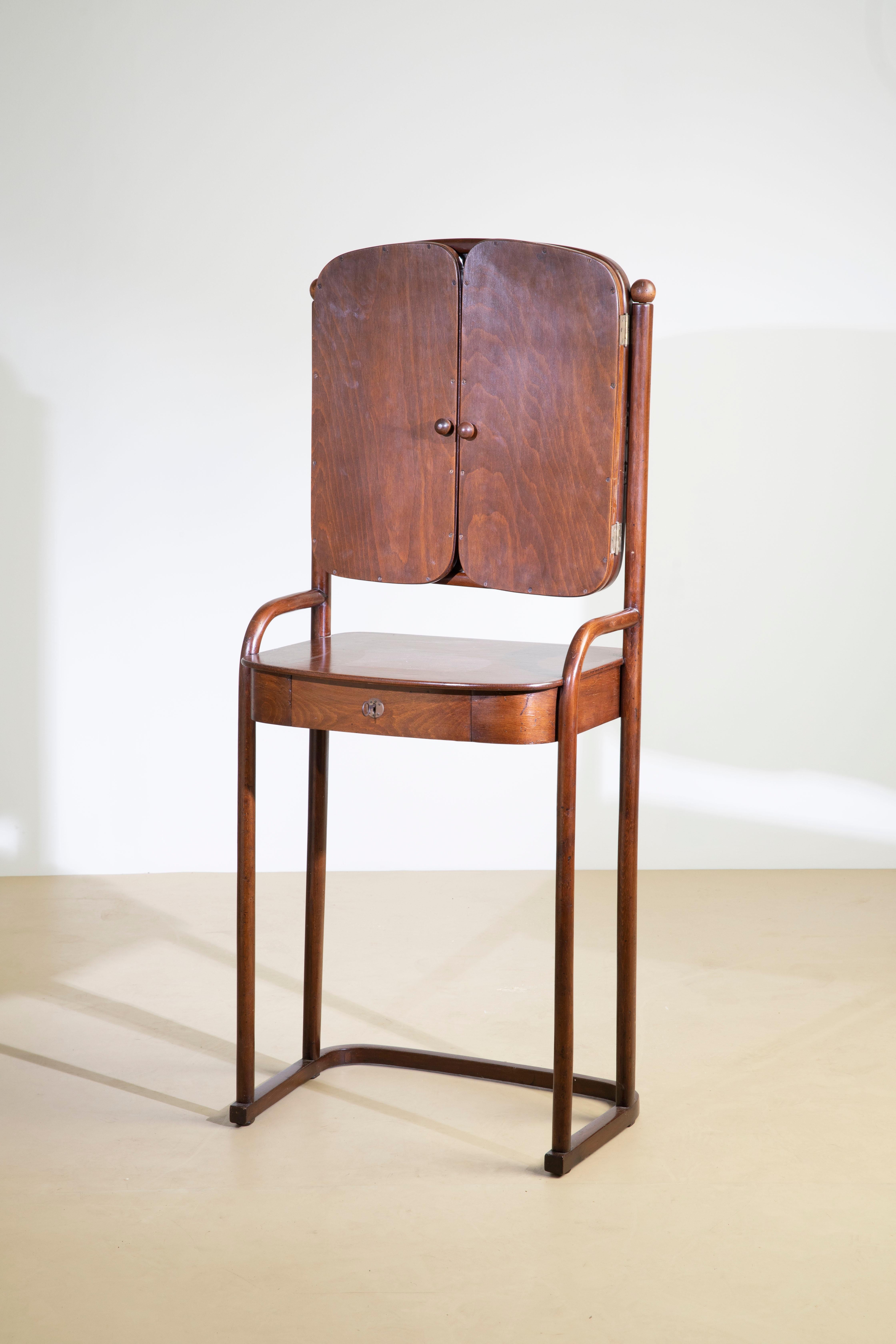 Secessione di Vienna Josef Hoffmann, Toeletta in faggio modello 1134, prodotta da J&J Kohn, 1904 in vendita