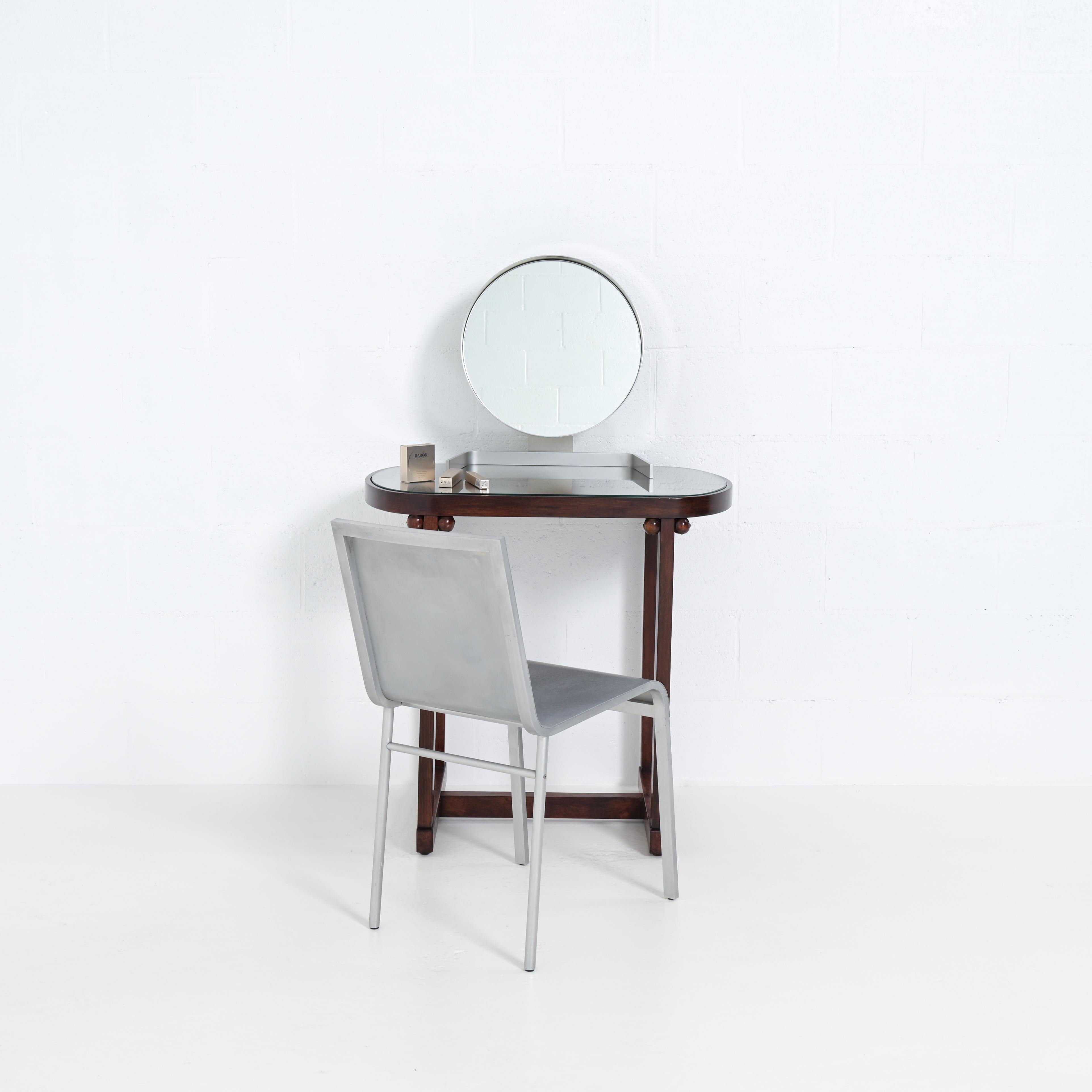 Josef Hoffmann vanity table by J. & J. Kohn In Good Condition For Sale In Vlimmeren, BE