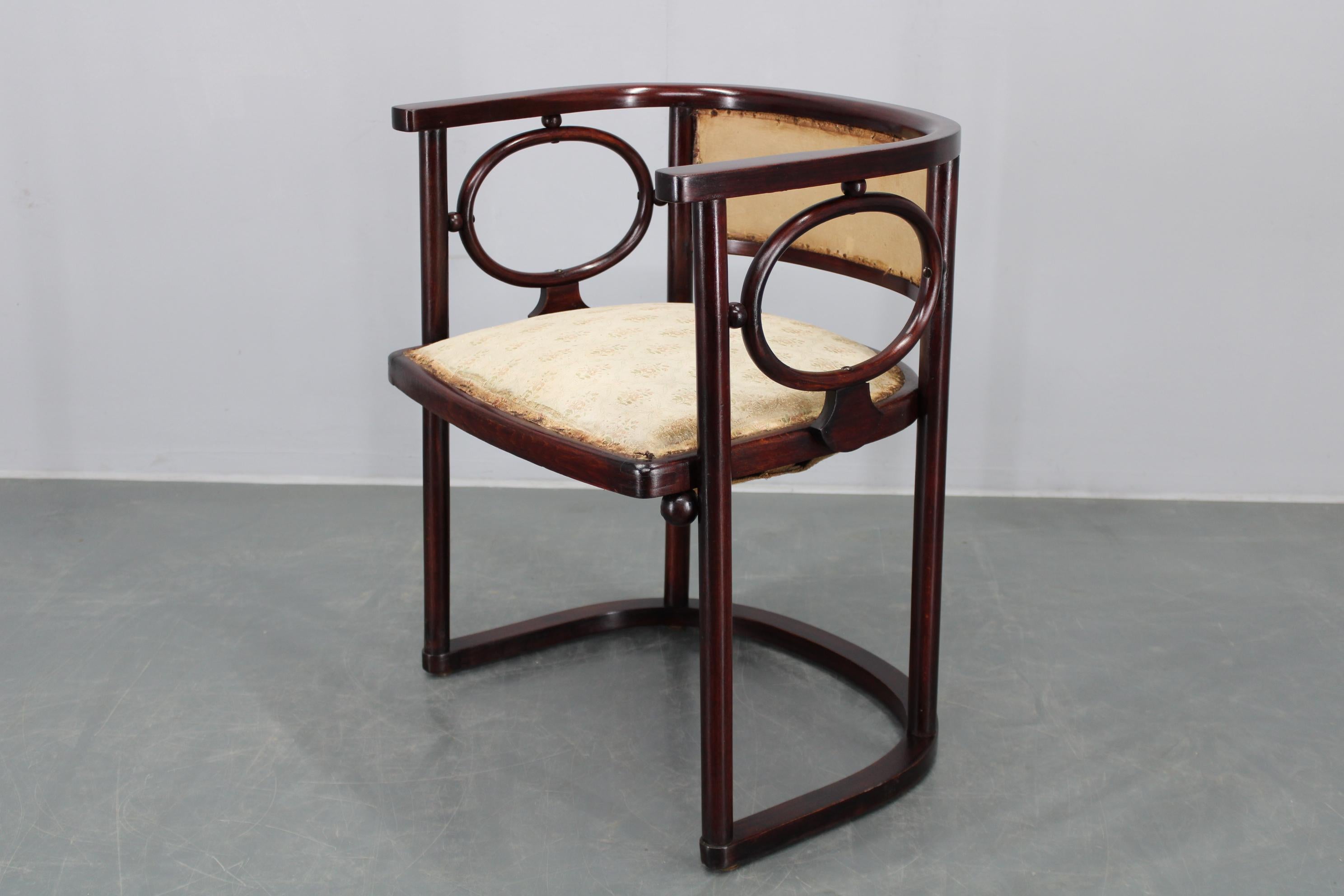 Variation du fauteuil Fledermaus de Josef Hoffmann de style Art nouveau par Fischel