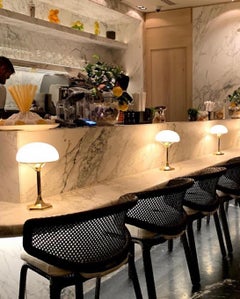 Lampada da tavolo in vetro opalino e ottone Josef Hoffmann Viennese Jugendstil, Re Edition