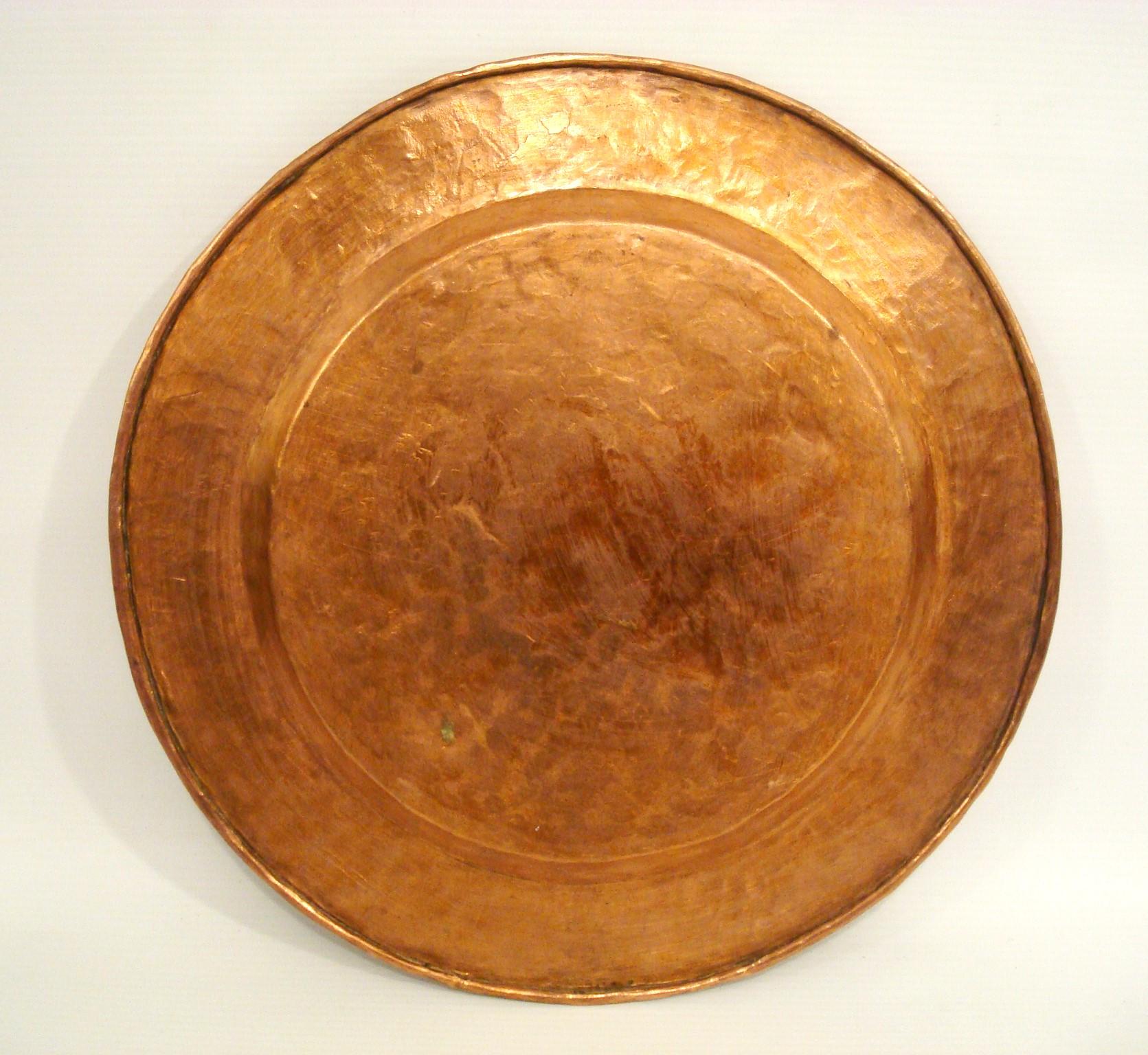 Josef Hoffmann – Wiener Werkstatte –  Art Deco  Handgehämmerte Kupferplatten (Gehämmert) im Angebot
