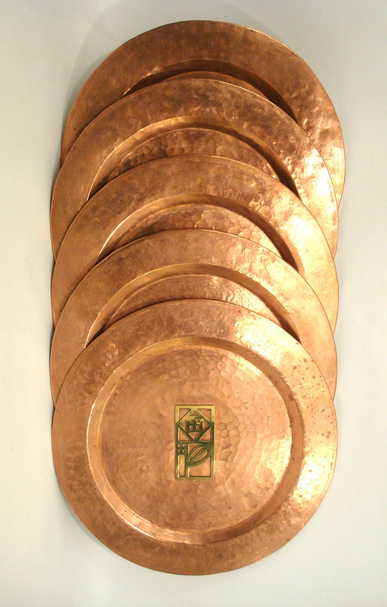 Josef Hoffmann – Wiener Werkstatte –  Art Deco  Handgehämmerte Kupferplatten im Zustand „Gut“ im Angebot in Buenos Aires, Olivos