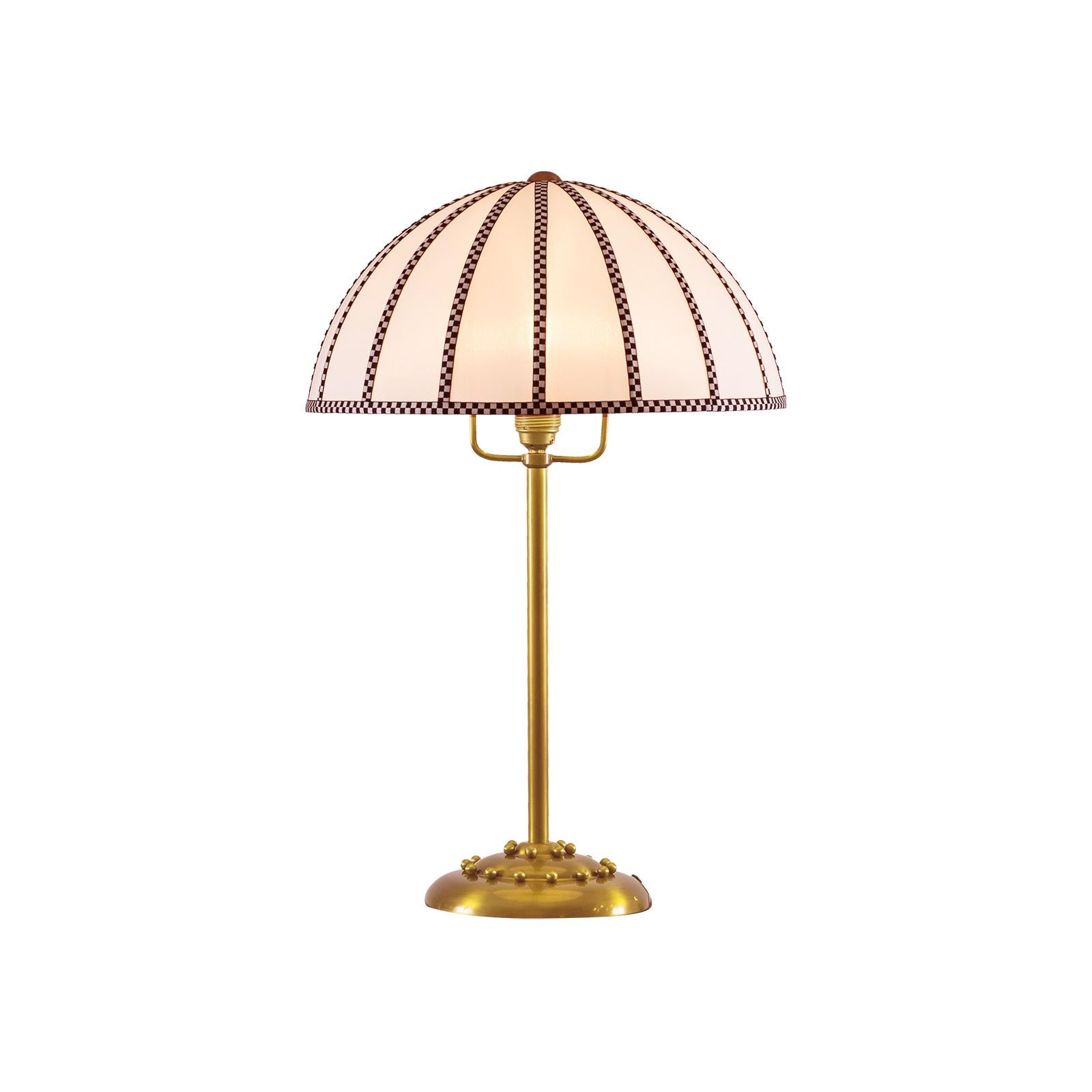 Josef Hoffmann Wiener Werkstätte Jugendstil Lámpara de mesa de seda y latón, Reedición Siglo XXI y contemporáneo en venta