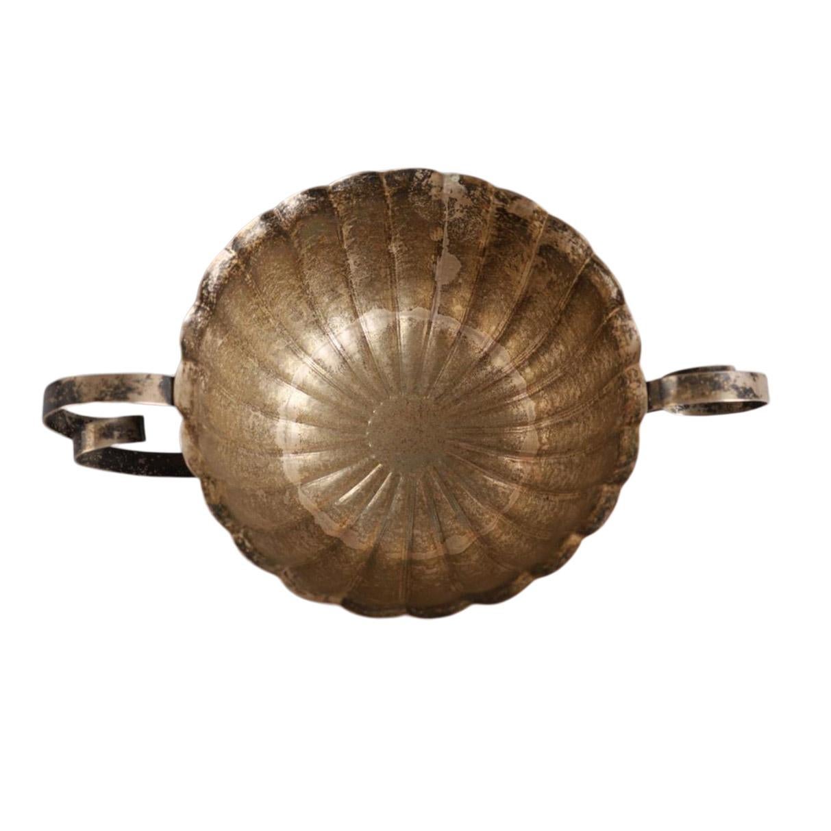 Solid silver, chased and hammered, excellent craftsmanship, signes of age and use, marked twice with 0900, weight 164,3g, originally manufactured at the historical Wiener Werkstätte, later edition.