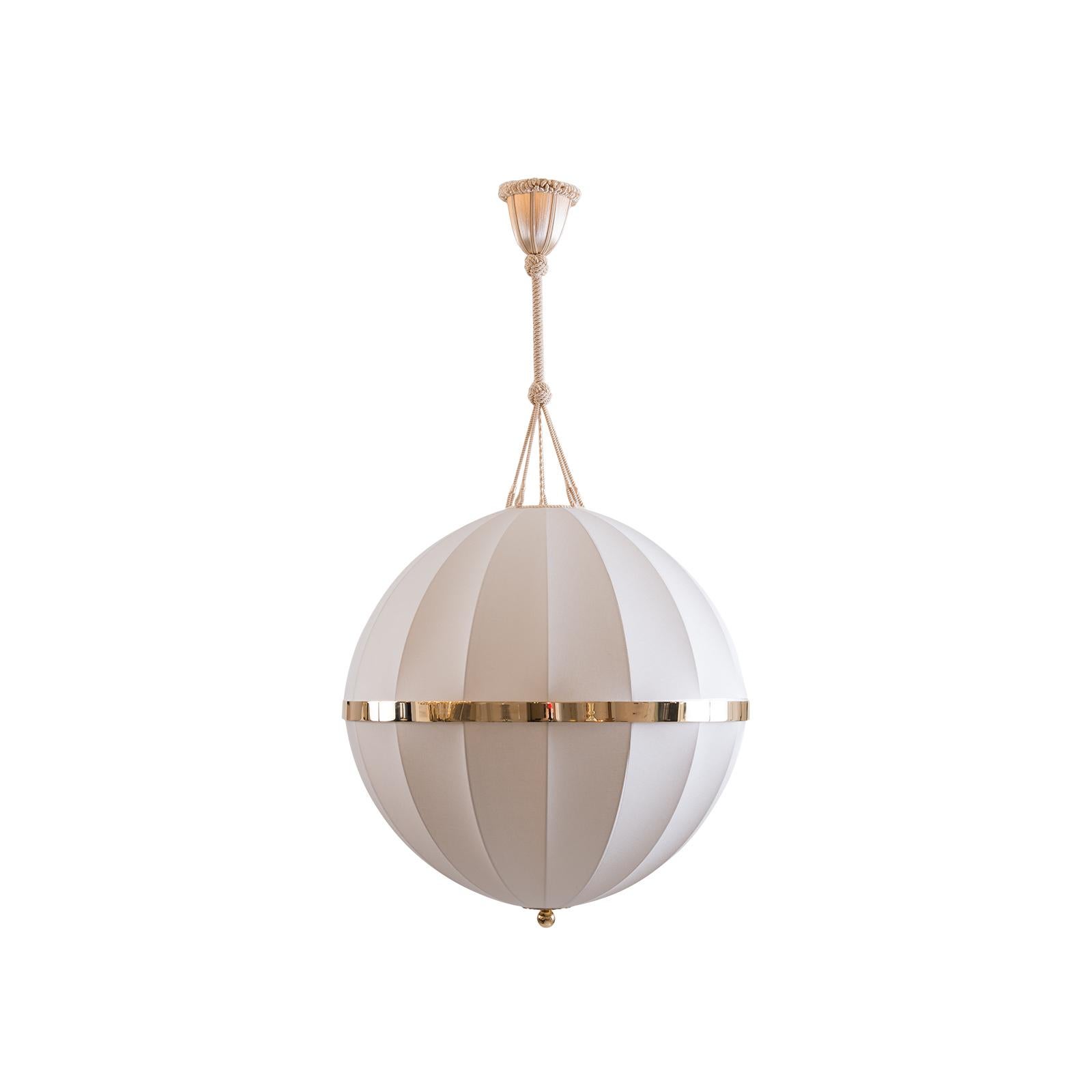Total drop custom made - different colours and sizes available

Most components according to the UL regulations, with an additional charge we will UL-list and label our fixtures.
 