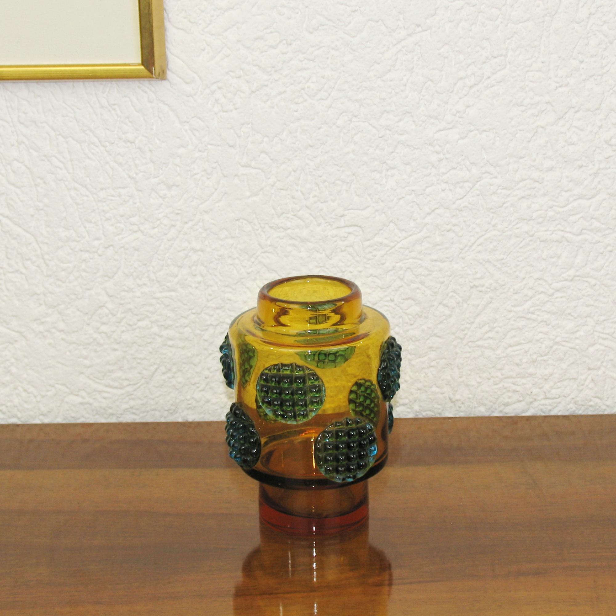 Mid-20th Century Josef Hospodka Art Glass Hand-made Vase, Prachen Glassworks, 1960s