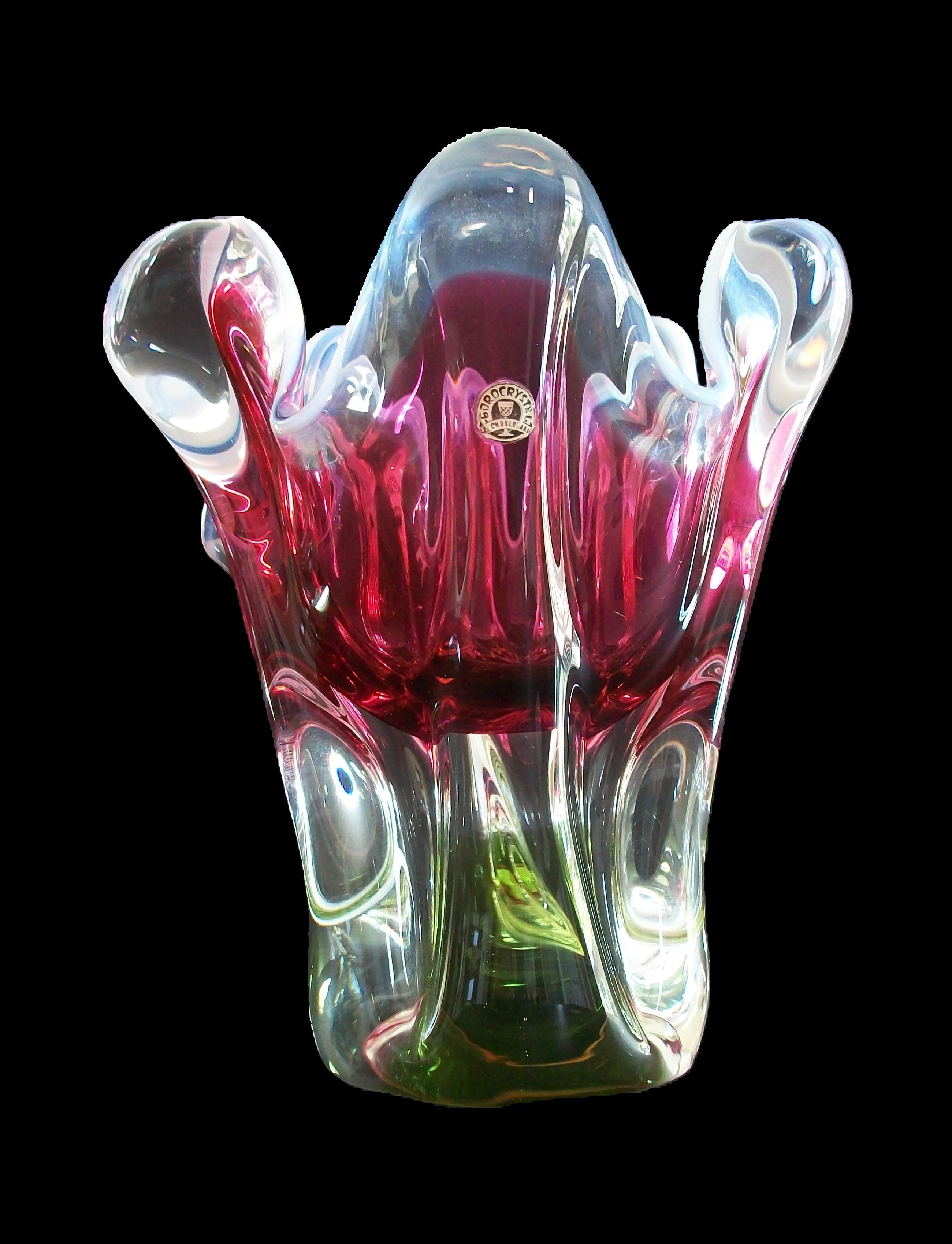 JOSEF HOSPODKA - BOROCRYSTAL - Mid Century Glass Vase - Czechia - Circa 1950 Moderno de mediados de siglo en venta
