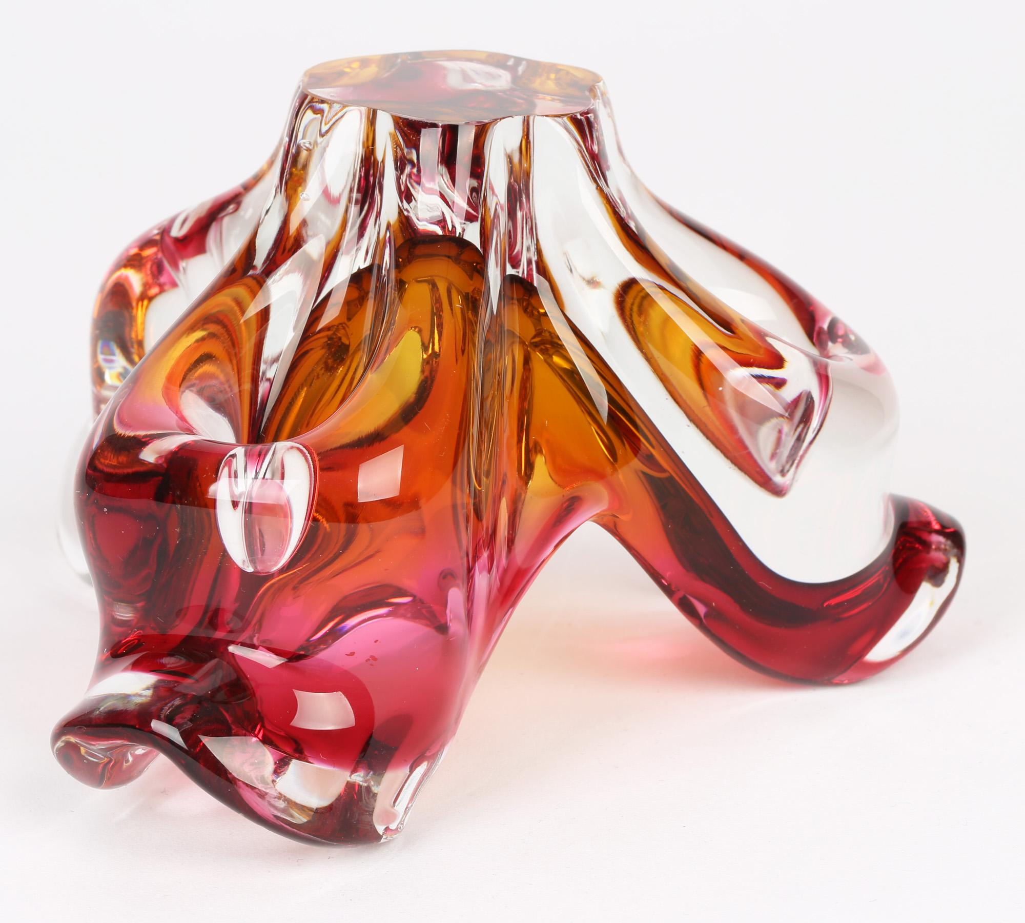 Josef Hospodka Czech Mid-Century Art Glass Chribska Glass Bowl In Good Condition For Sale In Bishop's Stortford, Hertfordshire