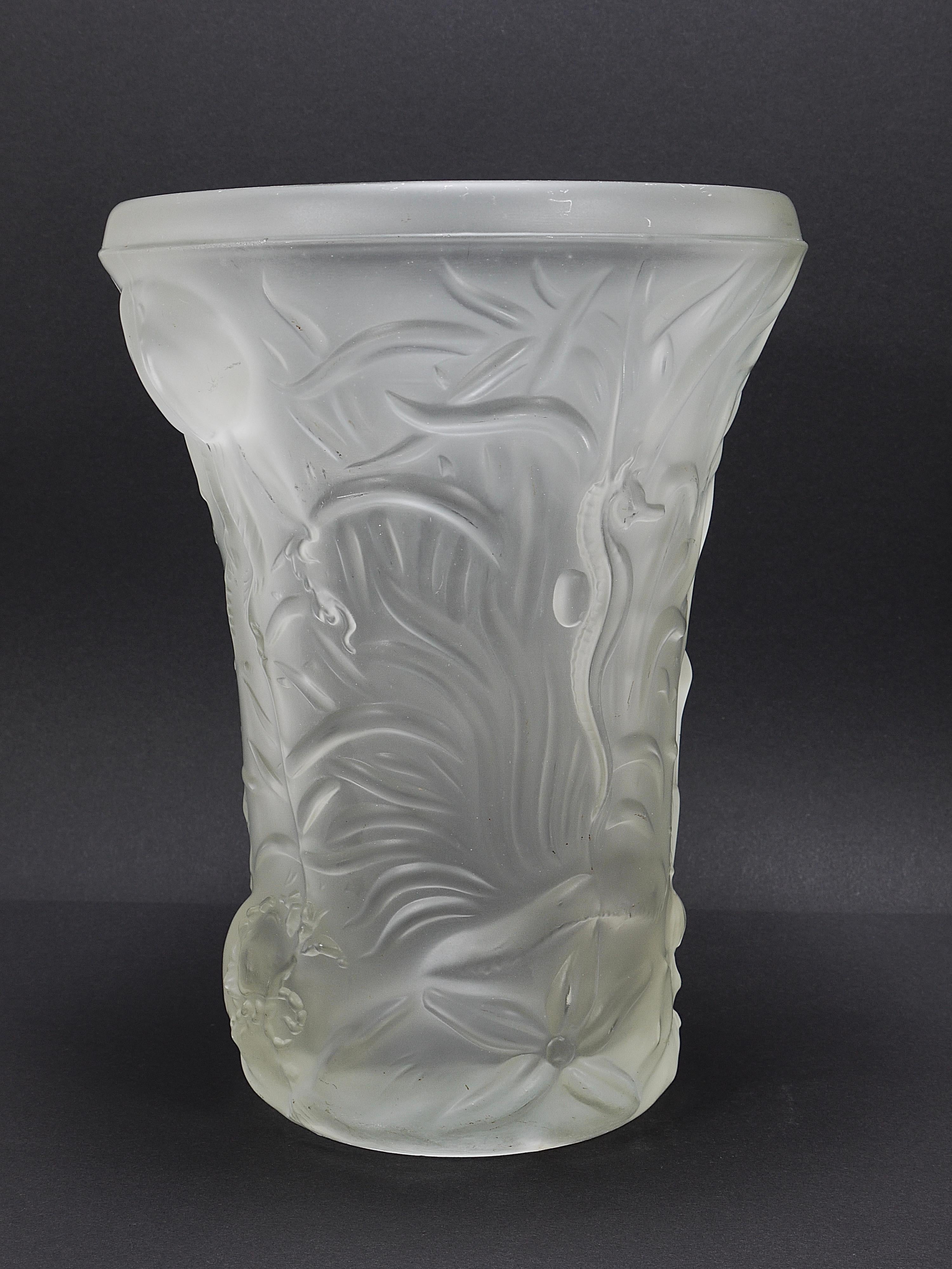 Milieu du XXe siècle Josef Inwald Art déco Grand vase Barolac en verre d'art aquarium, Bohemia, années 1930 en vente