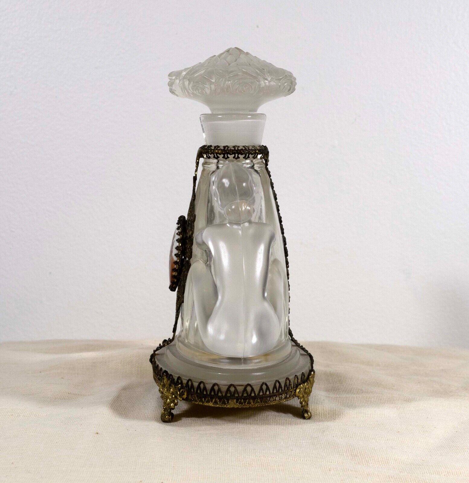 Milieu du XXe siècle Flacon de parfum en verre Art Déco tchèque nu en porcelaine Josef Inwald, années 30 en vente