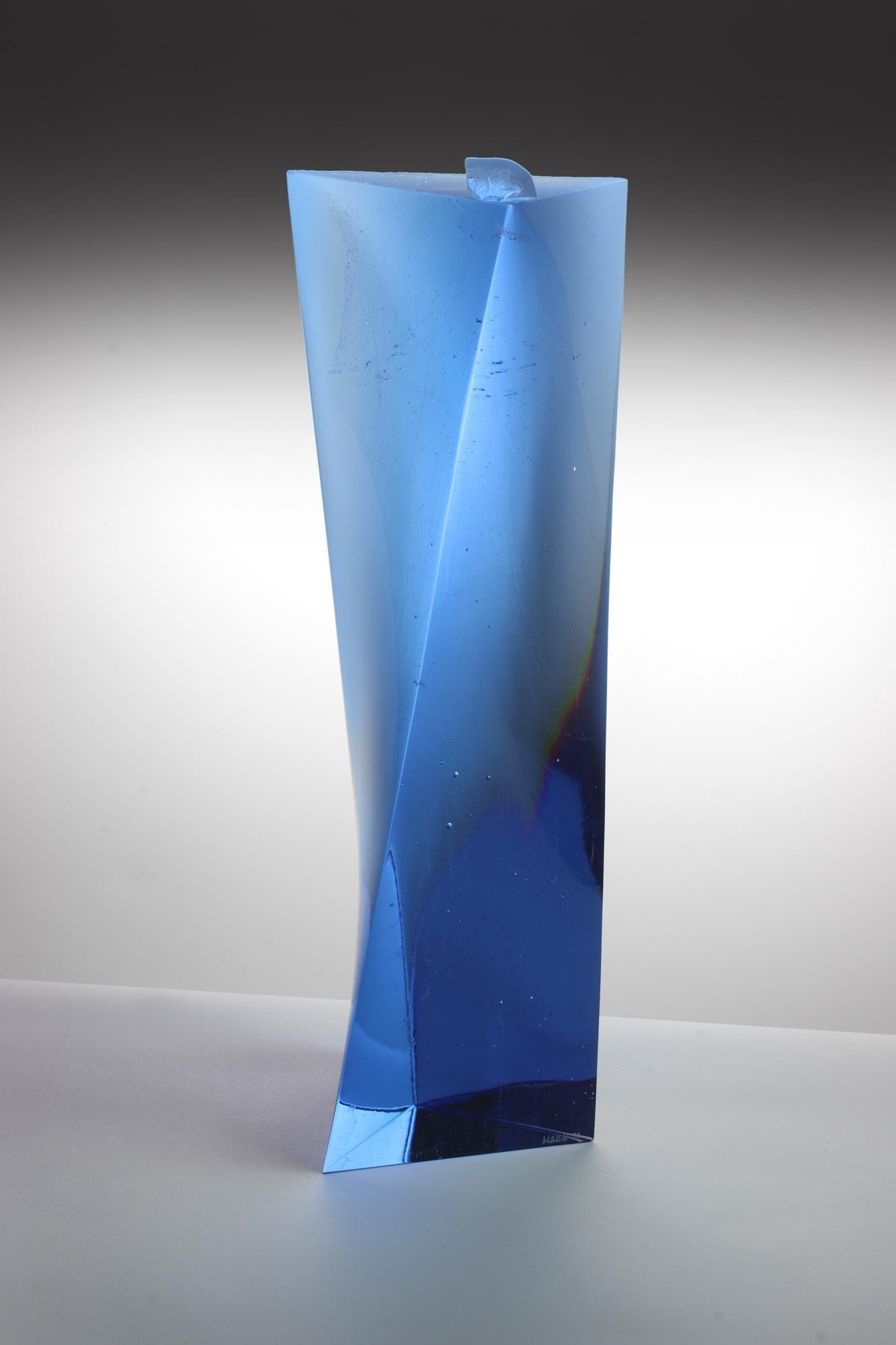 Abstrakte Glasskulptur „Remnant“ des tschechischen Künstlers Josef Marek