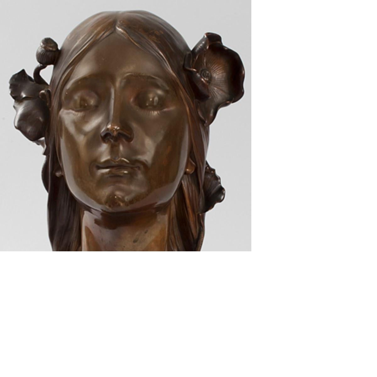 Austriaco Josef Öfner Busto di Ofelia in stile Art Nouveau austriaco in vendita
