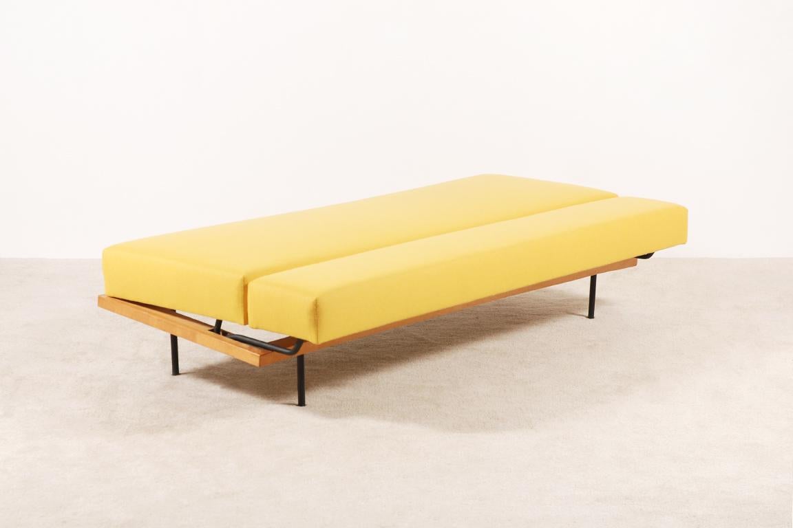 Lacquered Josef Pentenrieder, Minimalist Daybed Convertible Sofa for Hans Kaufeld, 1954