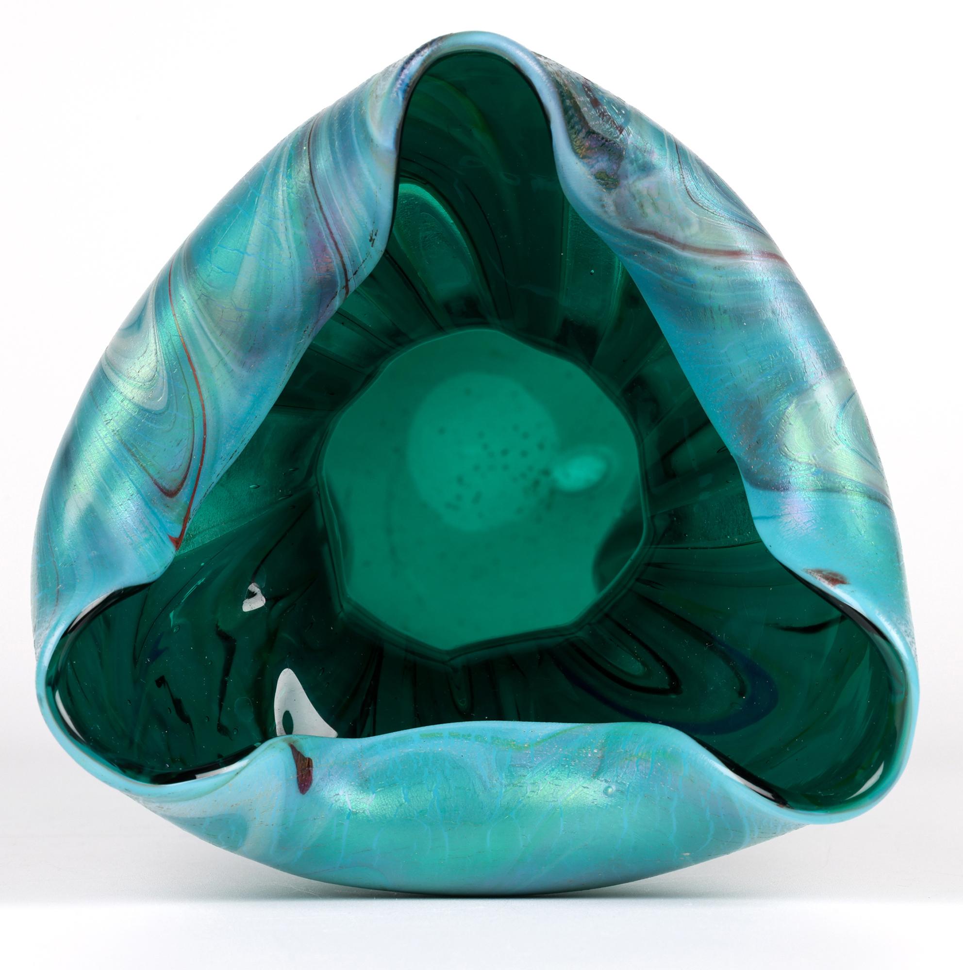 Early 20th Century Josef Rindskopf Bohemian Pulled Feather Iridescent Art Glass Vase For Sale