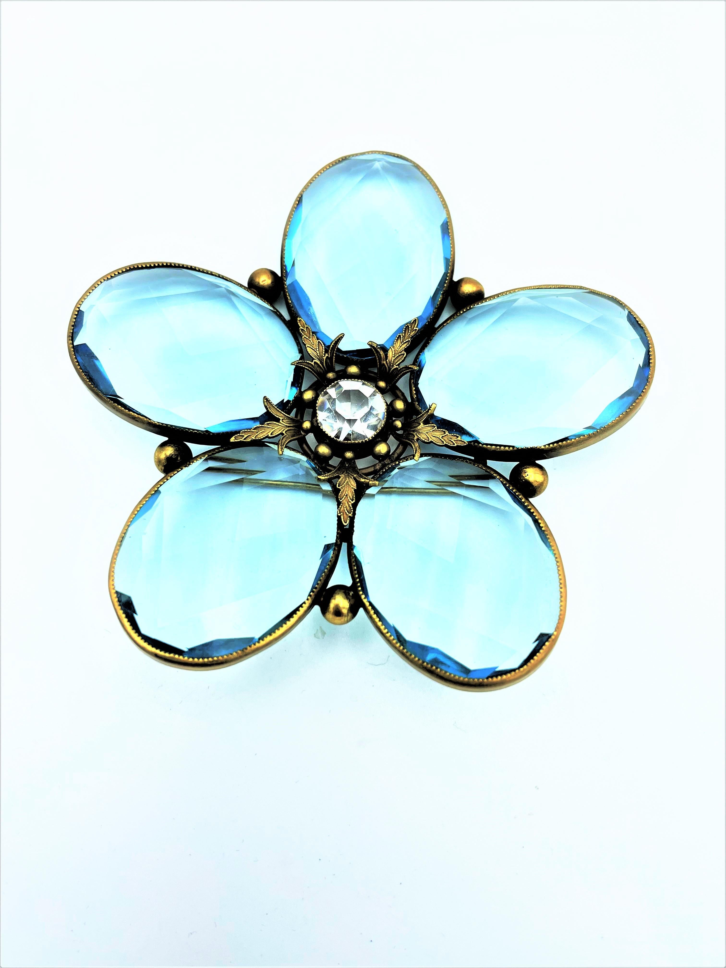 Women's Joseff of Hollywood flower brooch, aqua crystal petals, rhinest brass, 1950s USA For Sale