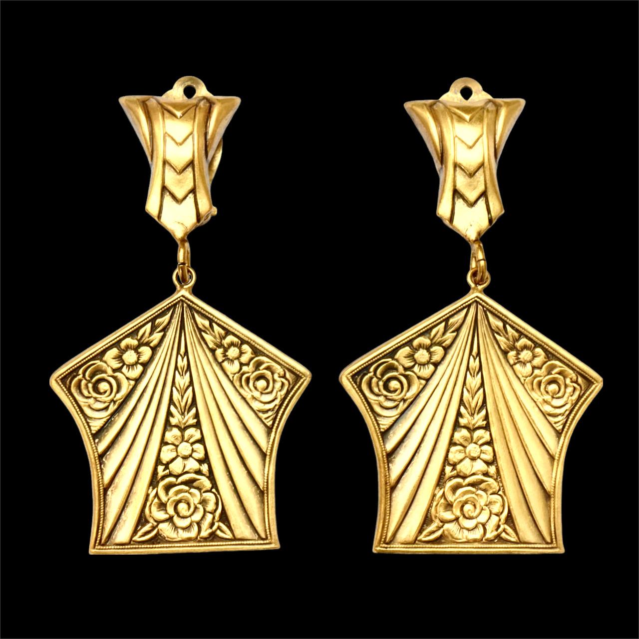 Joseff of Hollywood Gold Plated Floral Clip On Earrings circa 1940s For Sale 6