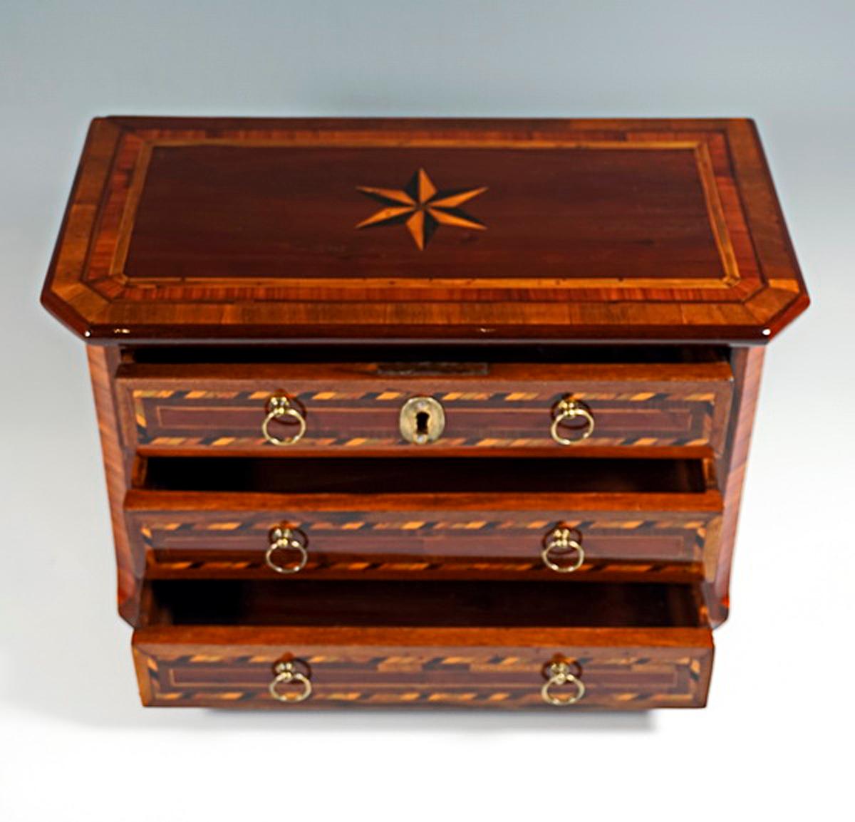 Louis XVI Josefinian Model Chest Of Drawers With Fine Marquetry, Vienna, ca 1770/1780