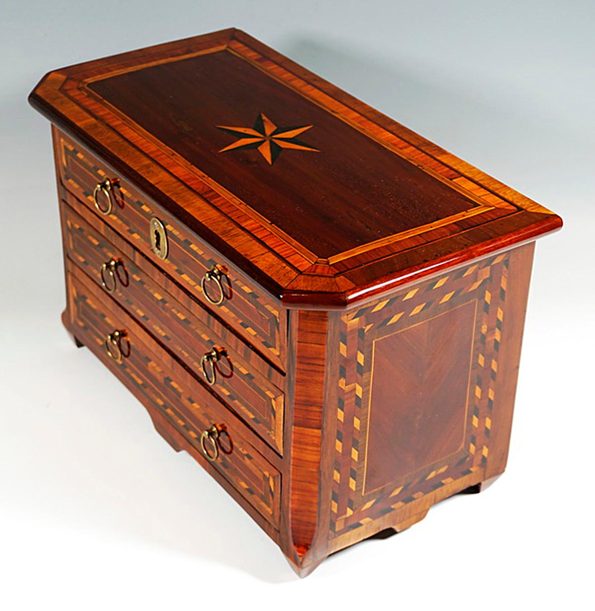 Late 18th Century Josefinian Model Chest Of Drawers With Fine Marquetry, Vienna, ca 1770/1780