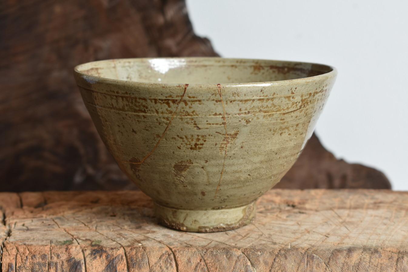 Hand-Crafted Joseon Dynasty Antique Tea Bowl/1600s/Beautiful Kintsugi Bowl/Wabisabi Pottery
