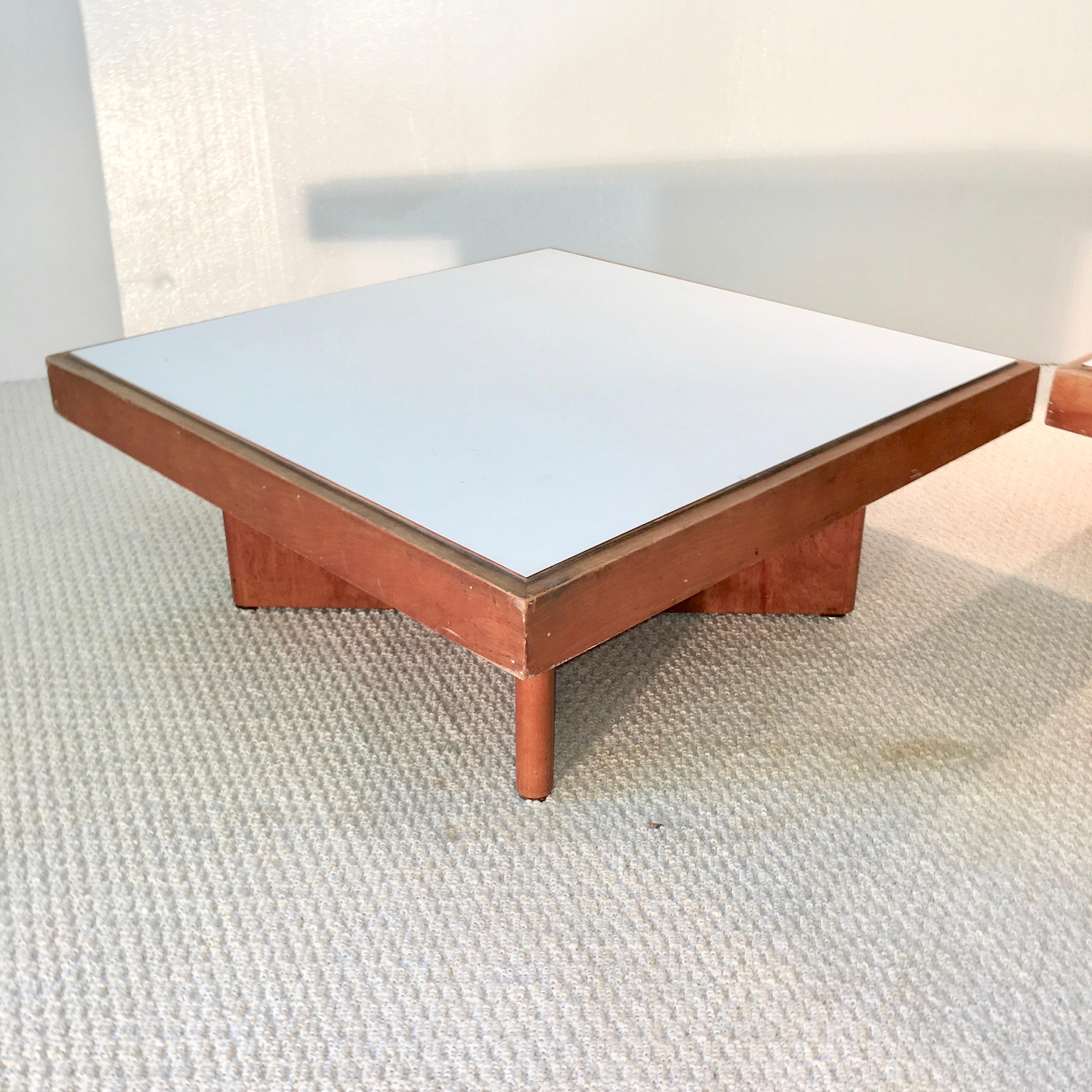 Laminate Josep Lluis Sert Tables