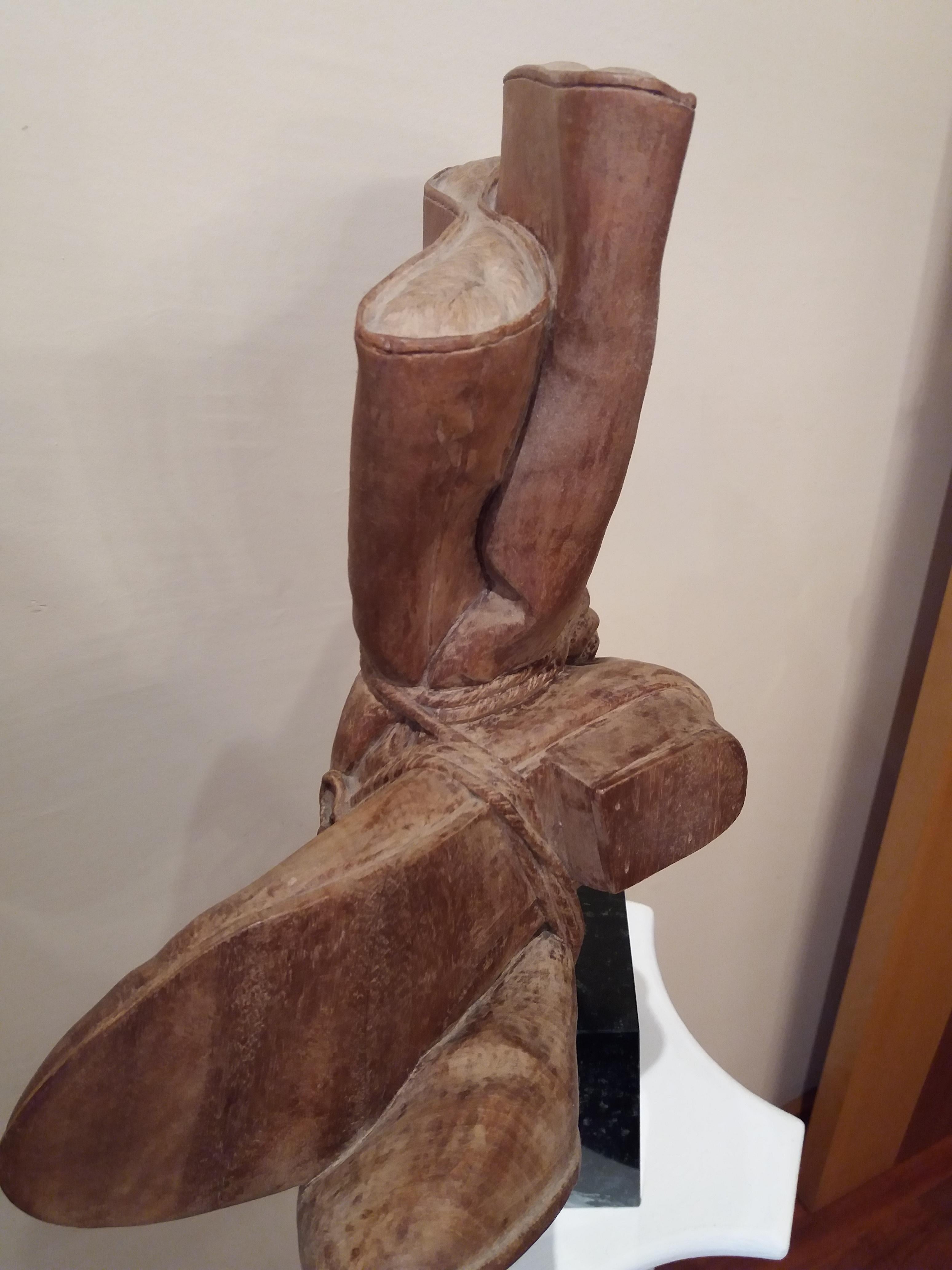 Codina Corona  BOTAS  Boots original wood sculpture 1990 - Sculpture by Josep Maria Codina Corona