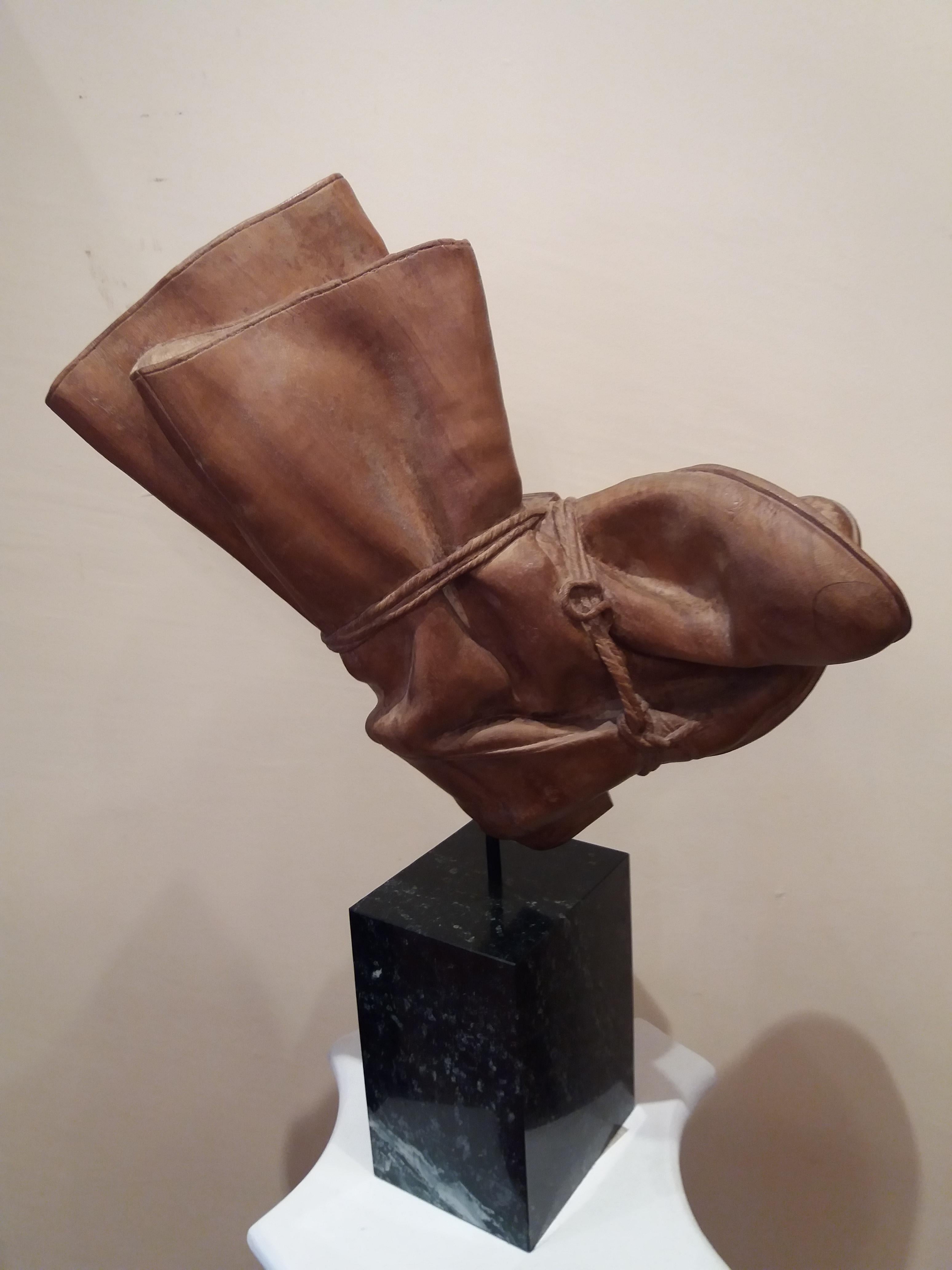 Codina Corona  BOTAS  Boots original wood sculpture 1990 - Contemporary Sculpture by Josep Maria Codina Corona