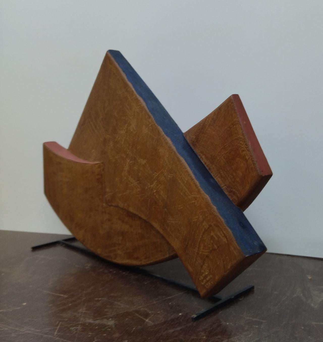  sculpture on wood by Spanish artist CODINA CORONA.
Sculpture of one piece of wood 
Josep Maria Codina Corona (Igualada, 1935 - Barcelona, 2006) was a Catalan sculptor. He studied at the Llotja School of Barcelona (1955) and later at the Artistic